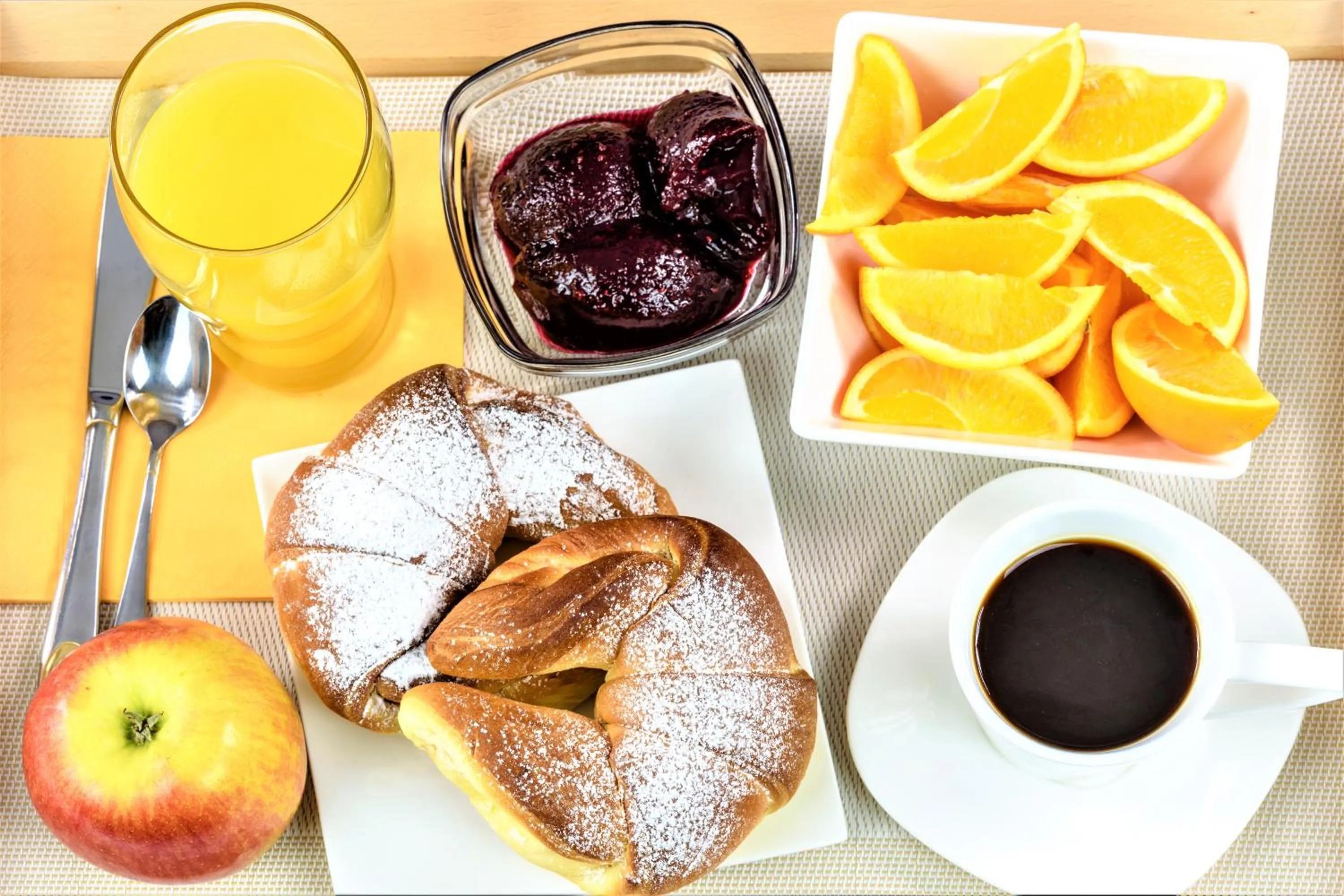 Food and drinks in Verona Hotel and Conference Center