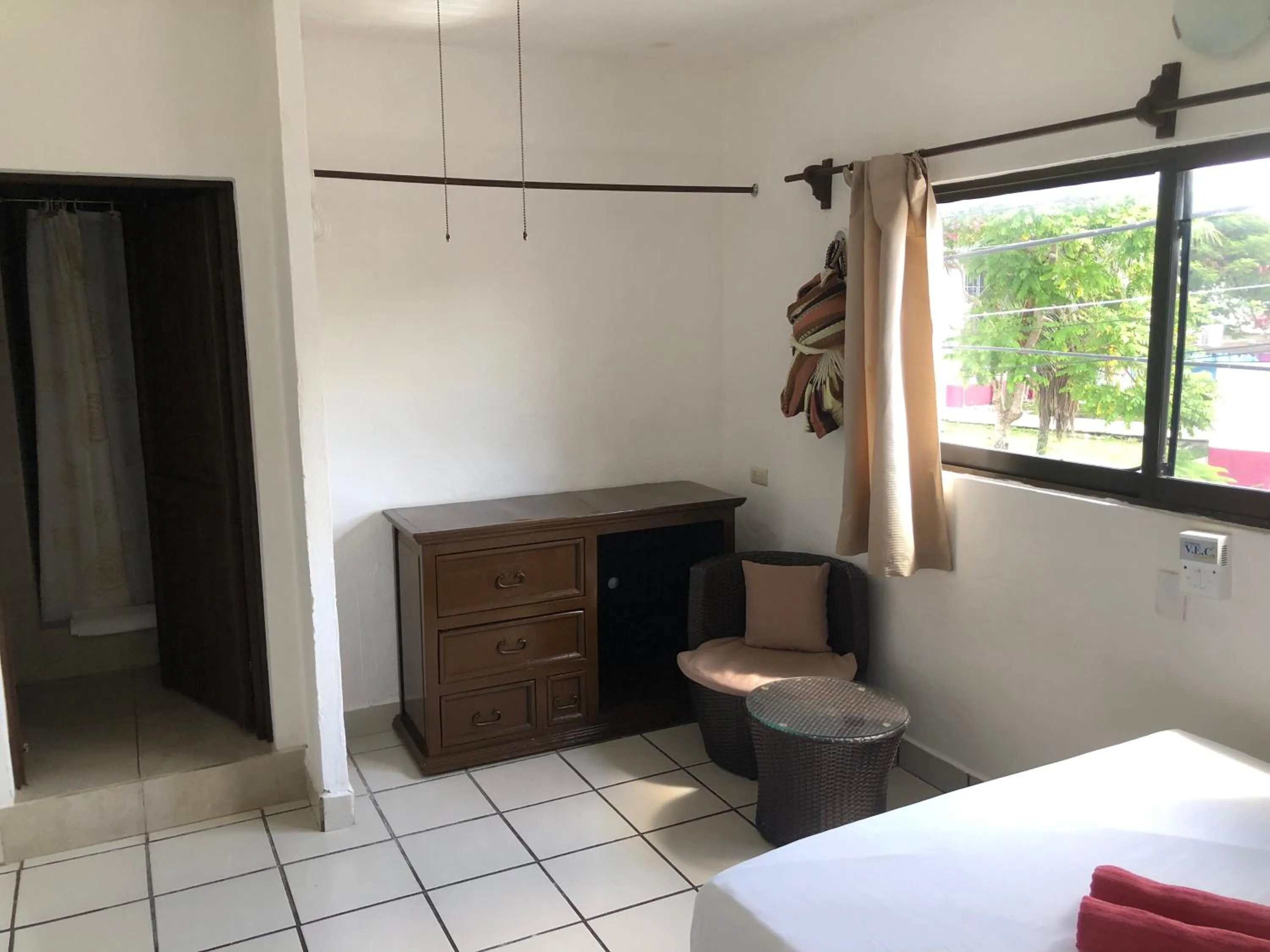 Photo of the whole room, Bed in Caribo Cozumel