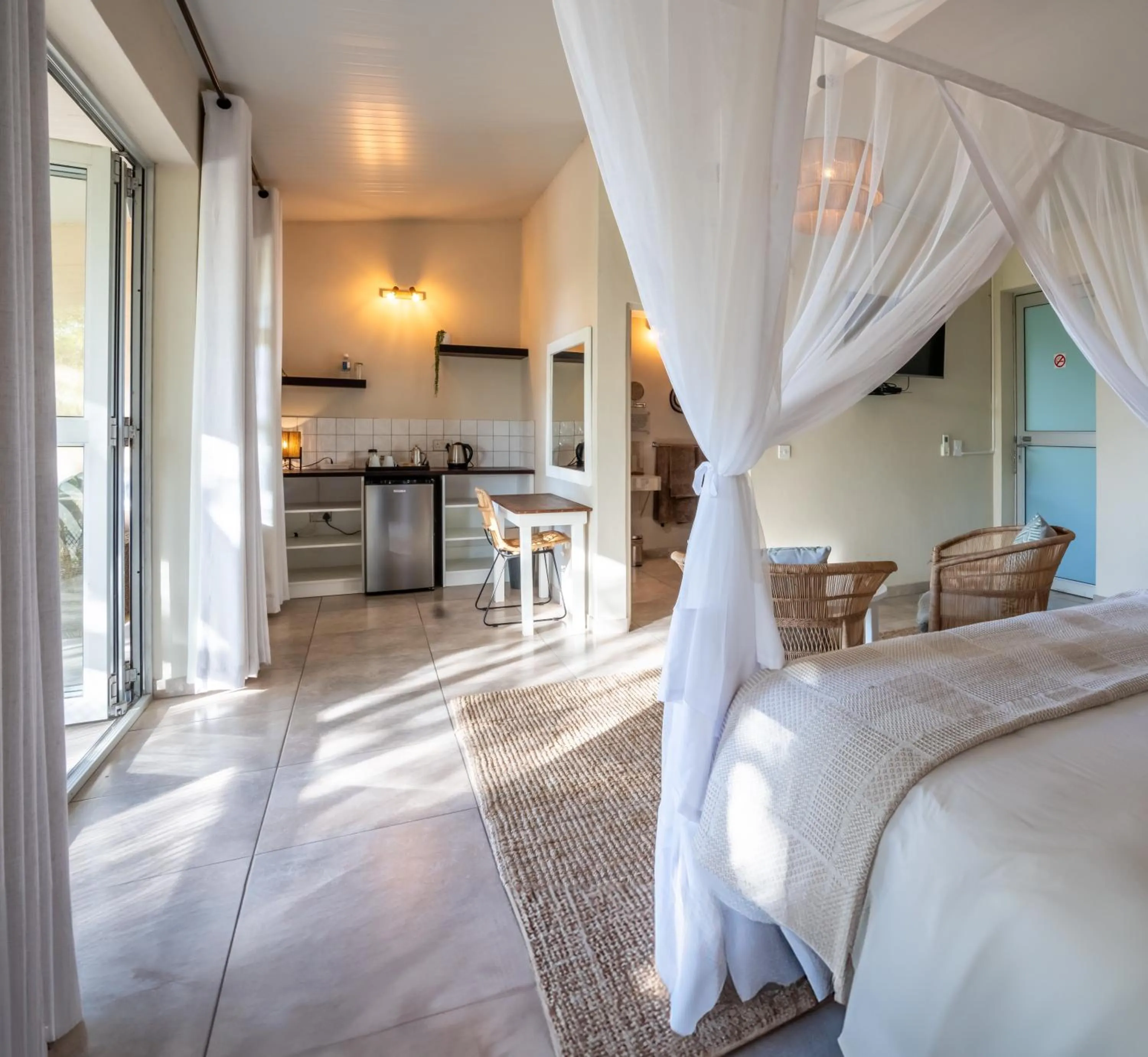 Bedroom, Bed in The Waterfront, Maun