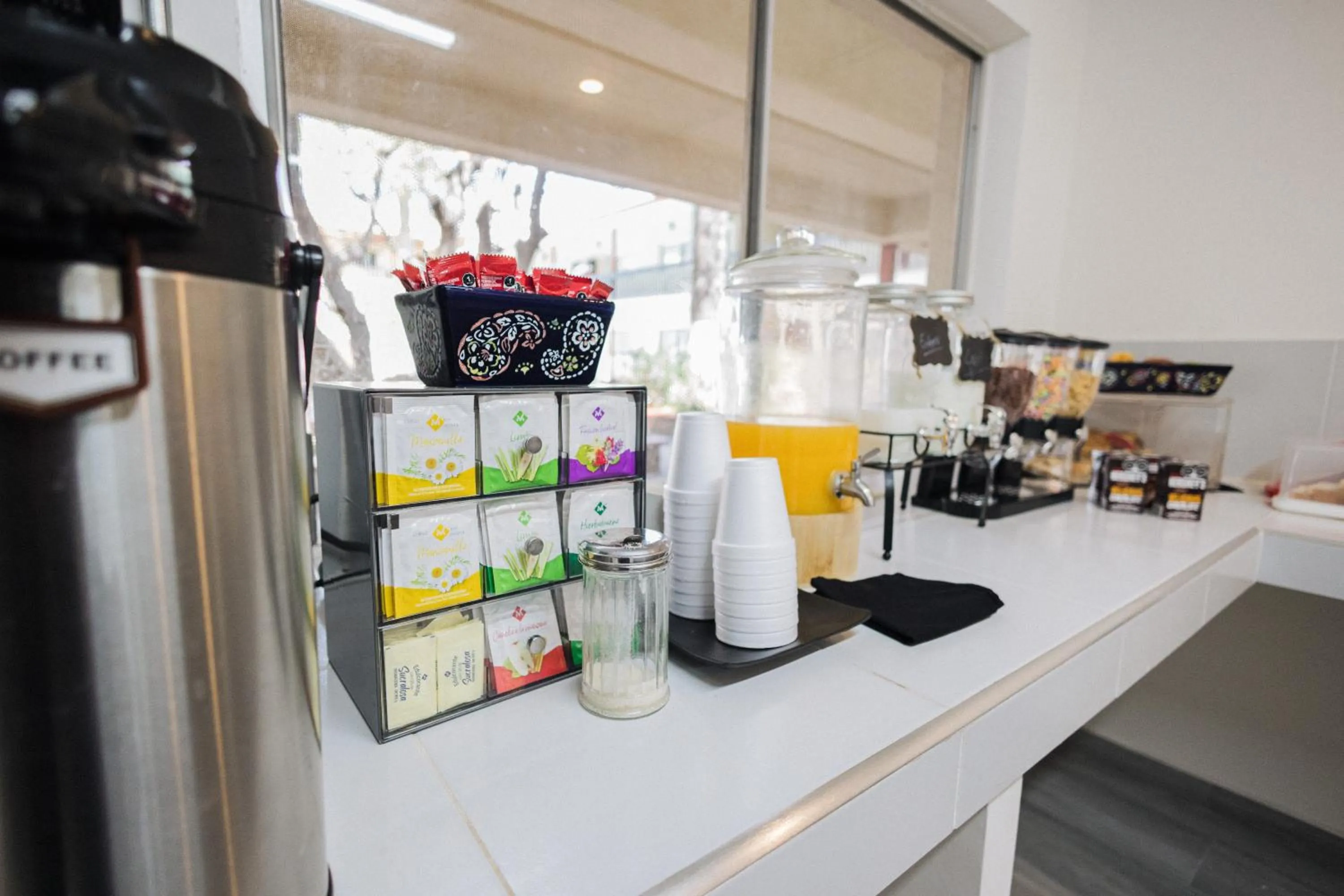 Restaurant/places to eat in Hotel Bugambilia