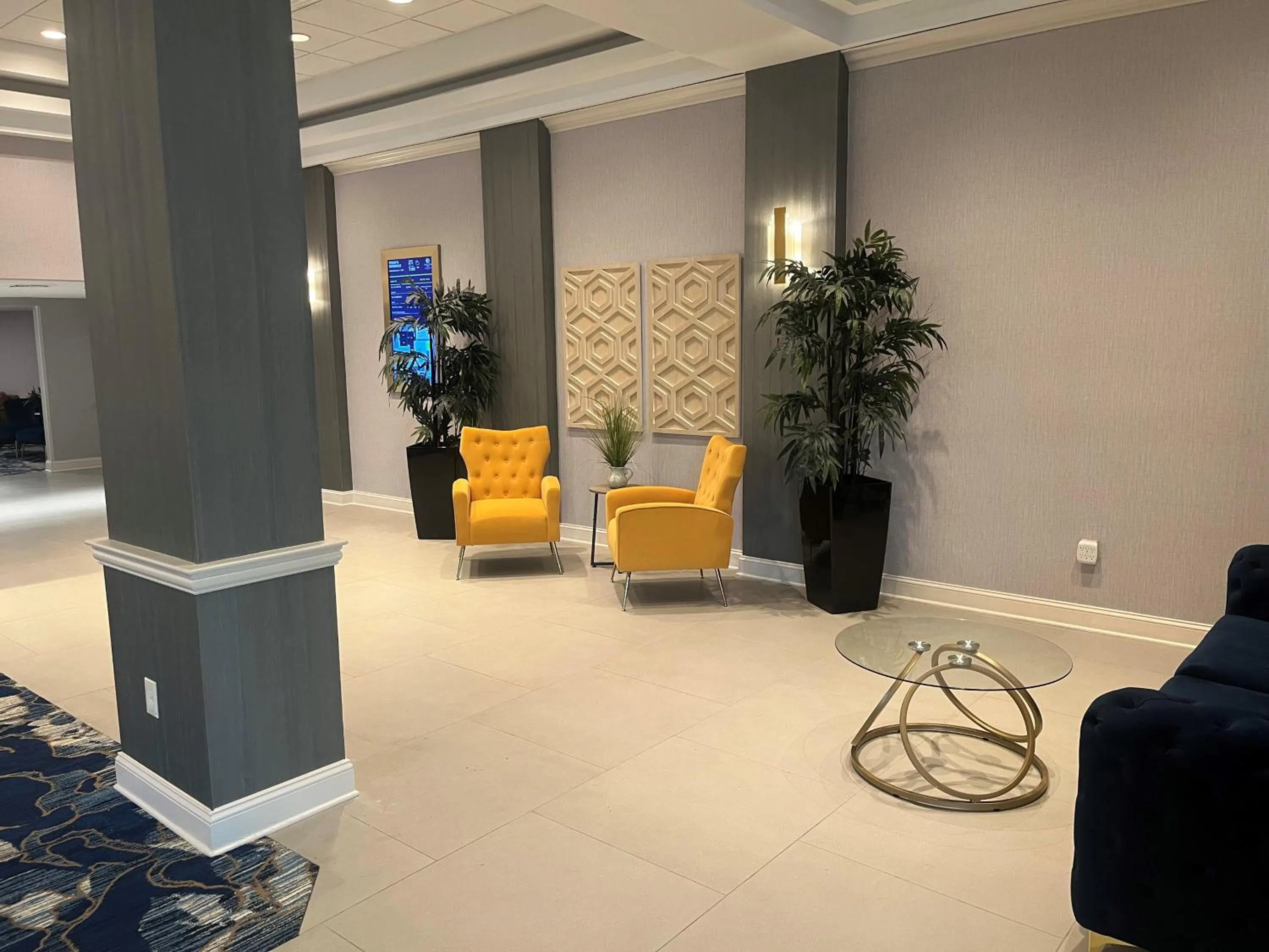 Lobby or reception in DoubleTree By Hilton Baltimore North Pikesville