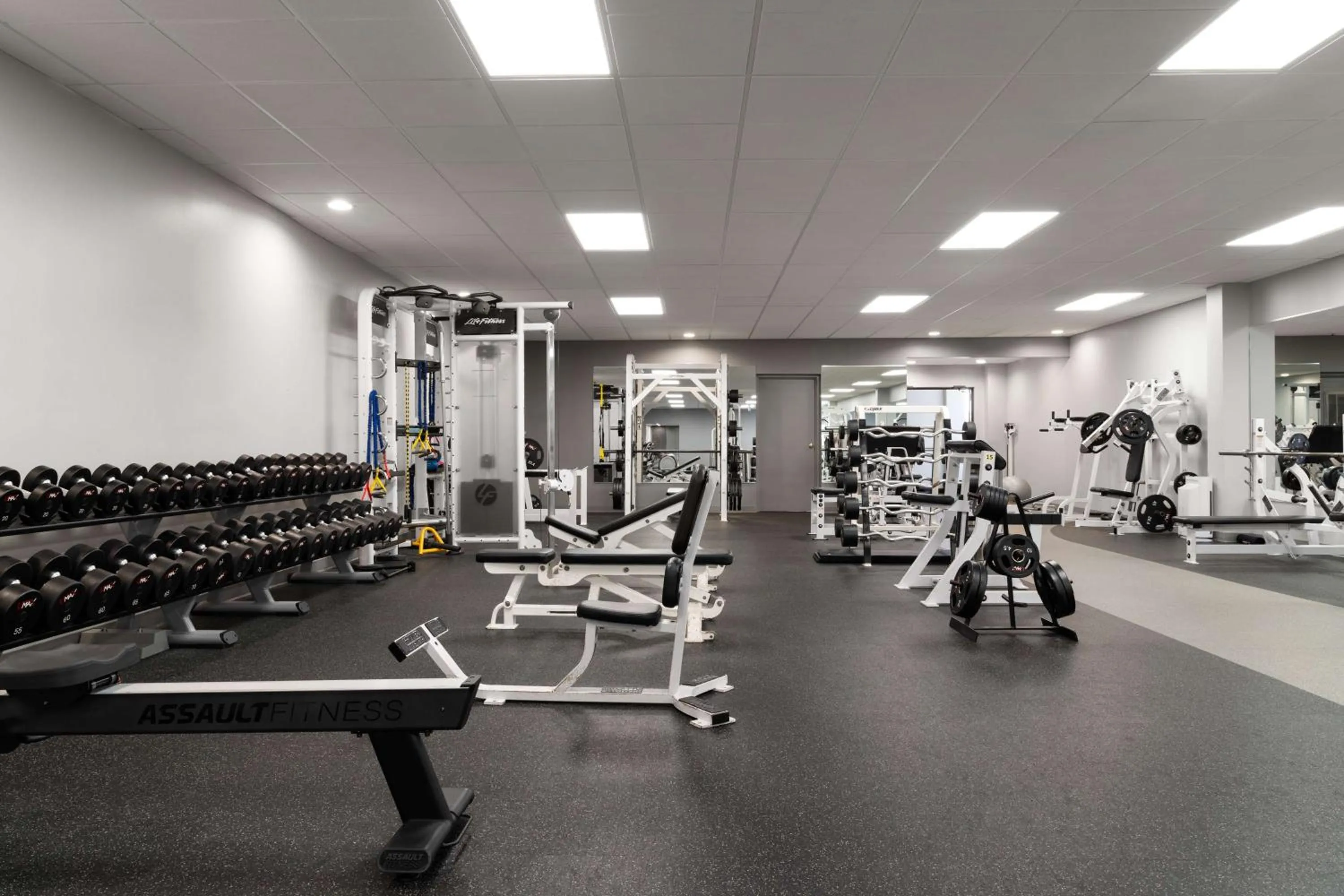 Fitness centre/facilities in DoubleTree By Hilton Baltimore North Pikesville