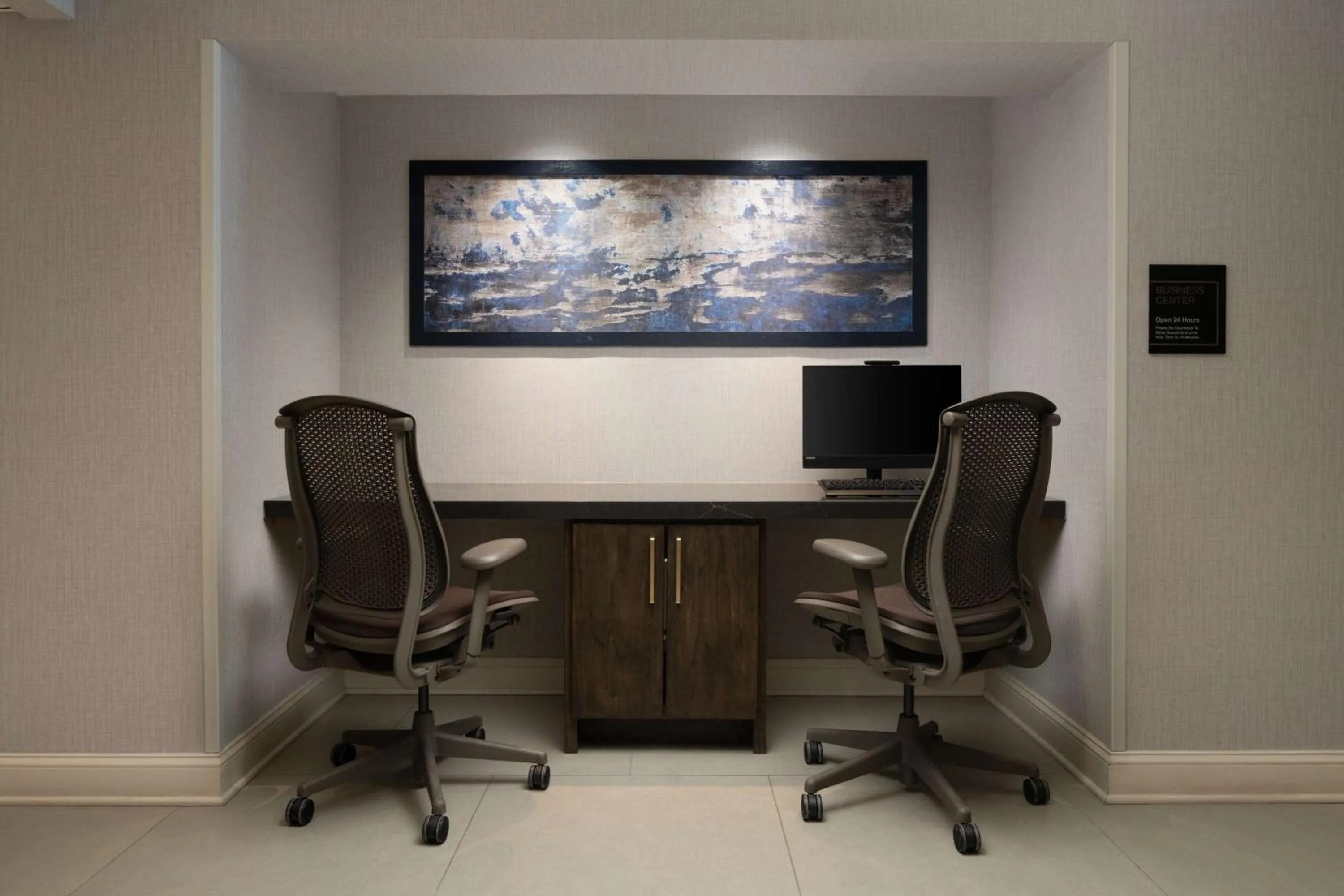 Business facilities in DoubleTree By Hilton Baltimore North Pikesville