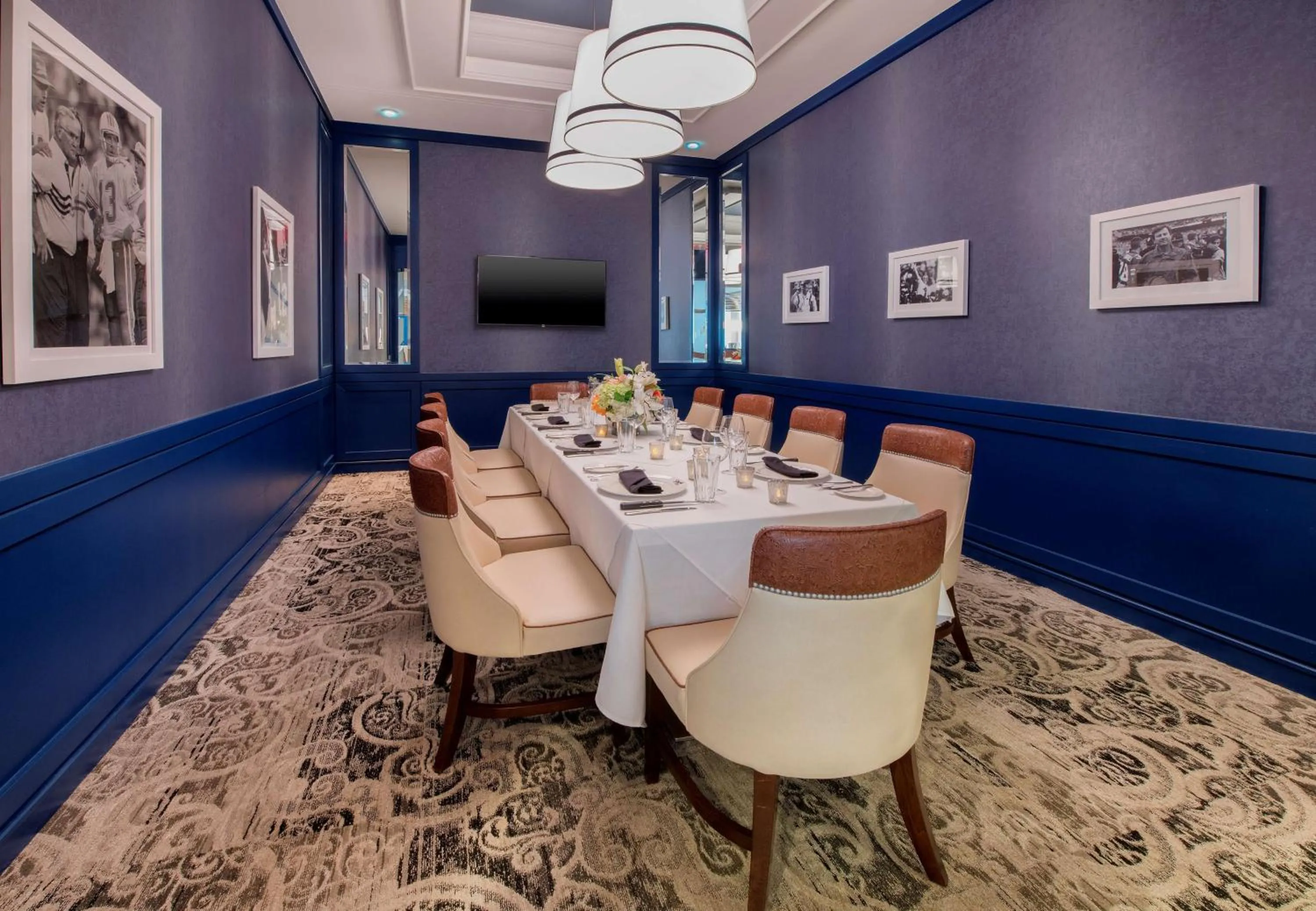 Restaurant/places to eat in Hilton University of Florida Conference Center Gainesville