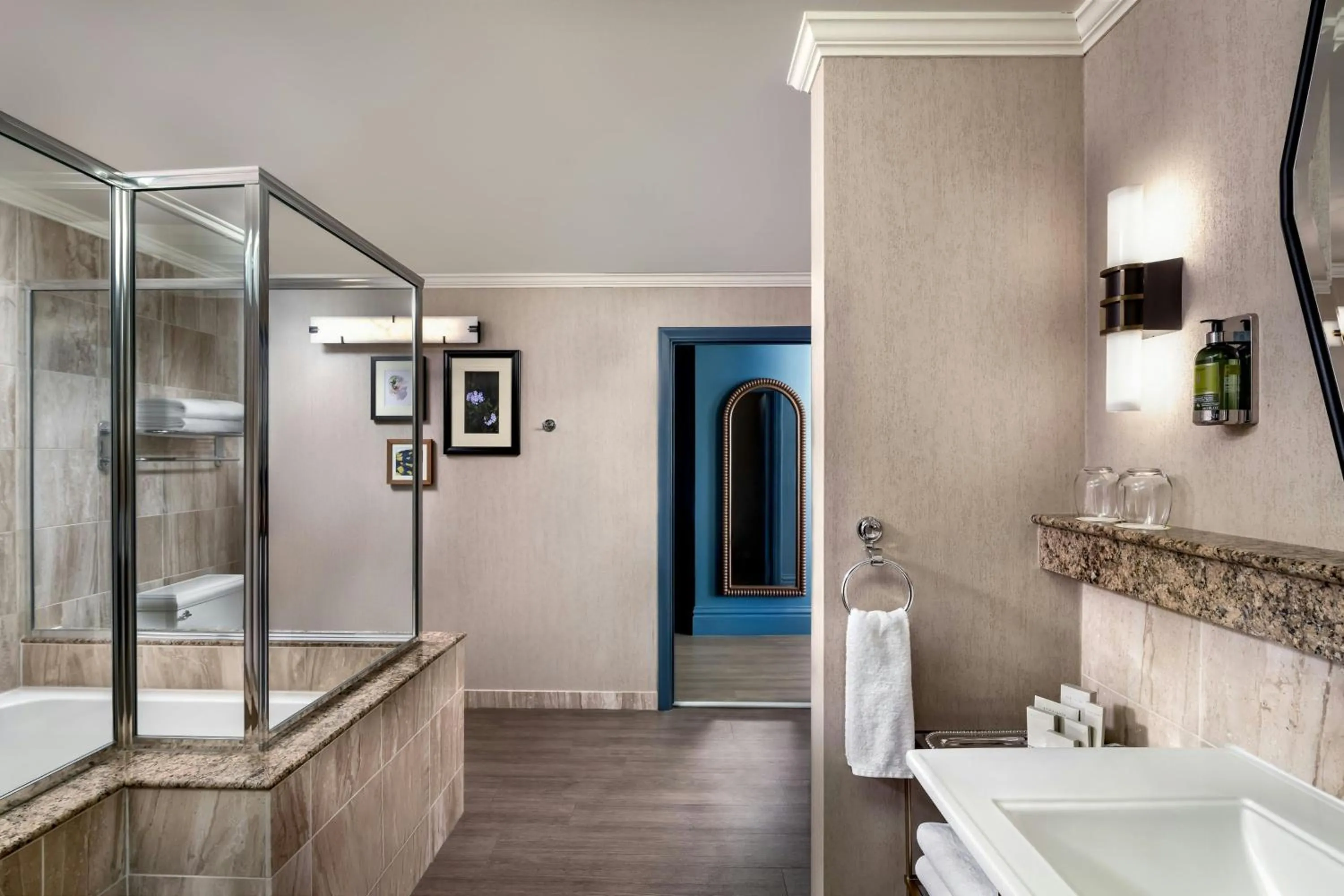Bathroom in The Louie, A Davenport Hotel, Autograph Collection