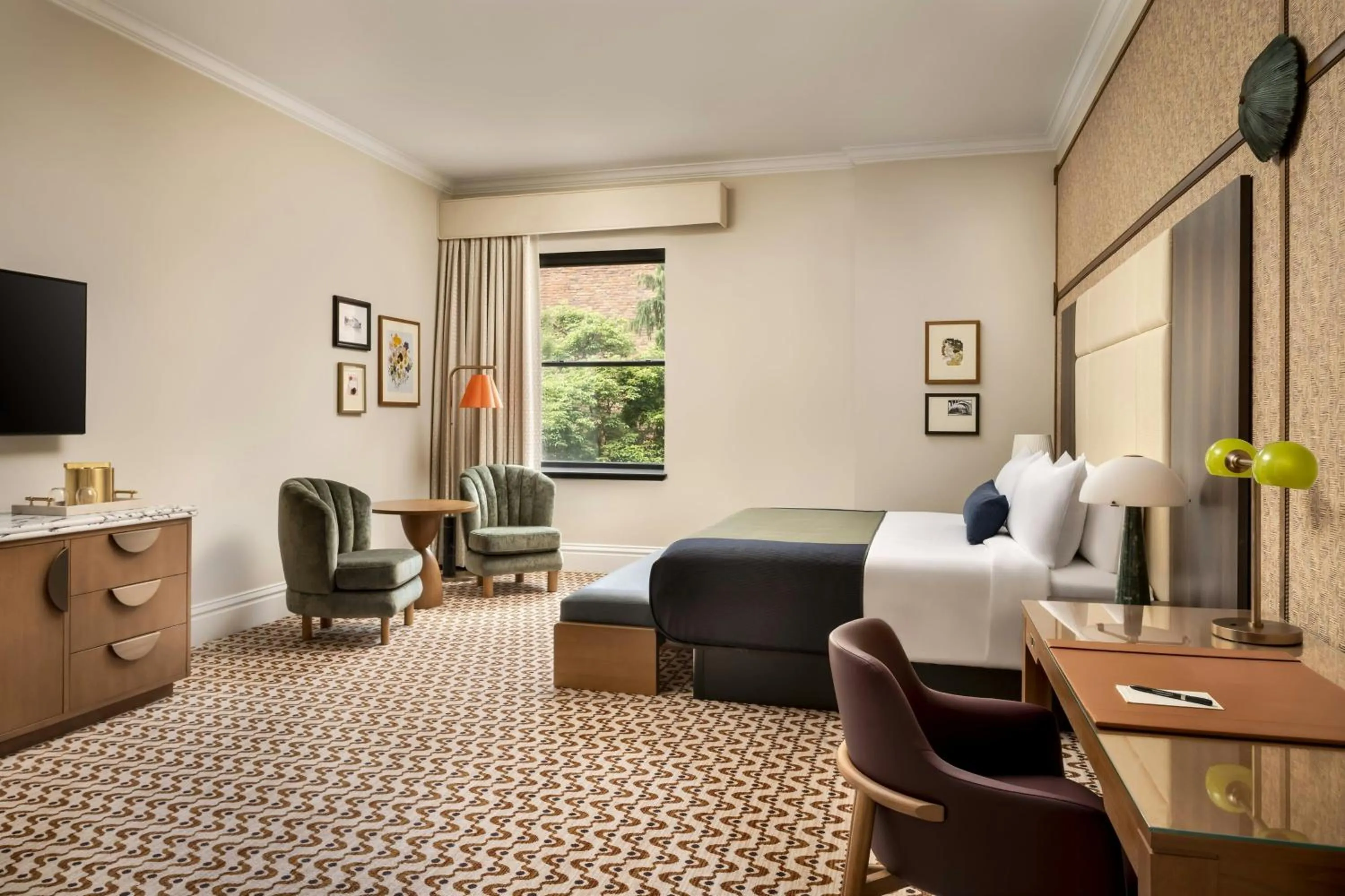 Photo of the whole room in The Louie, A Davenport Hotel, Autograph Collection