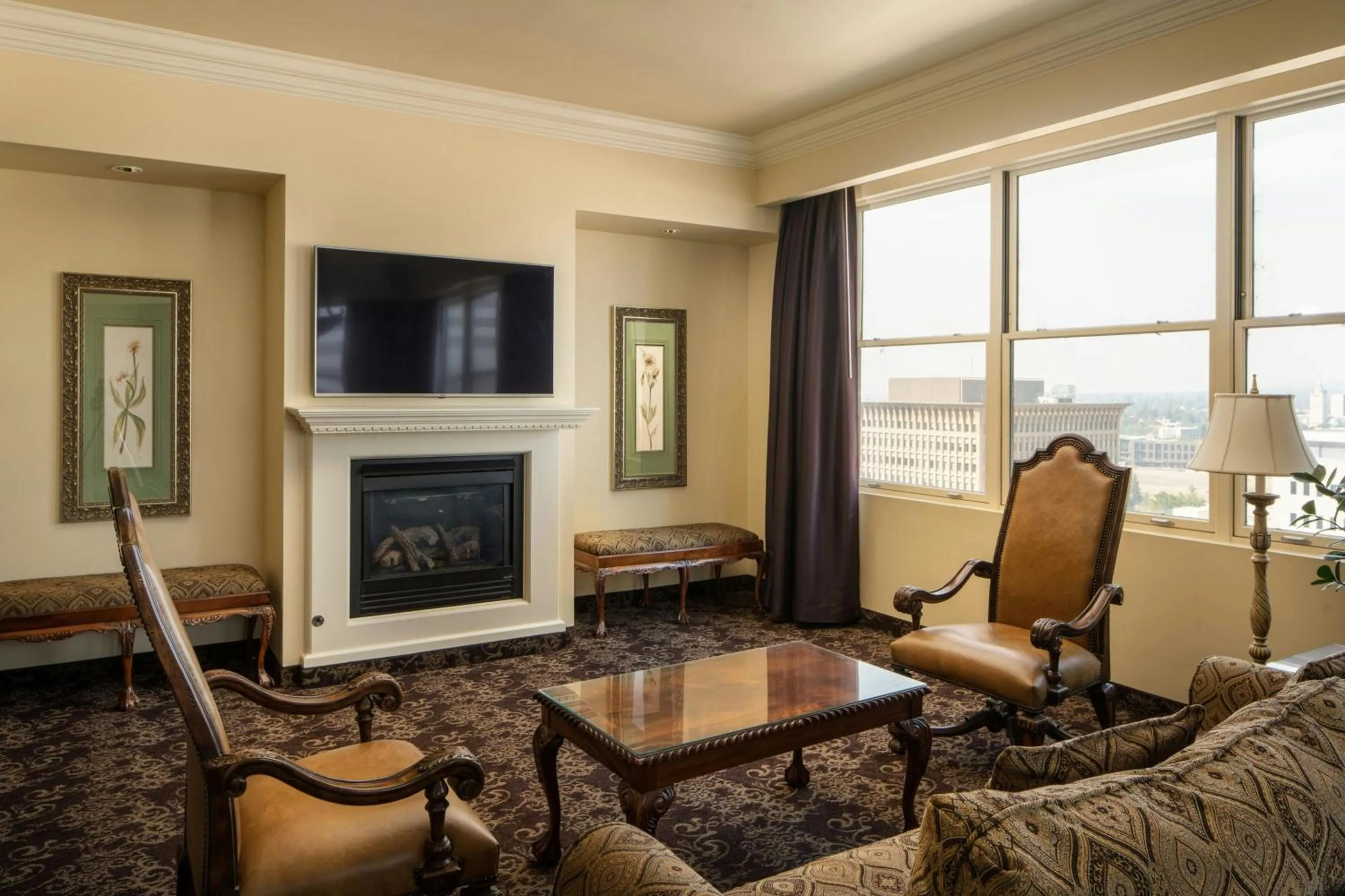 Photo of the whole room in Davenport Hotel, Autograph Collection