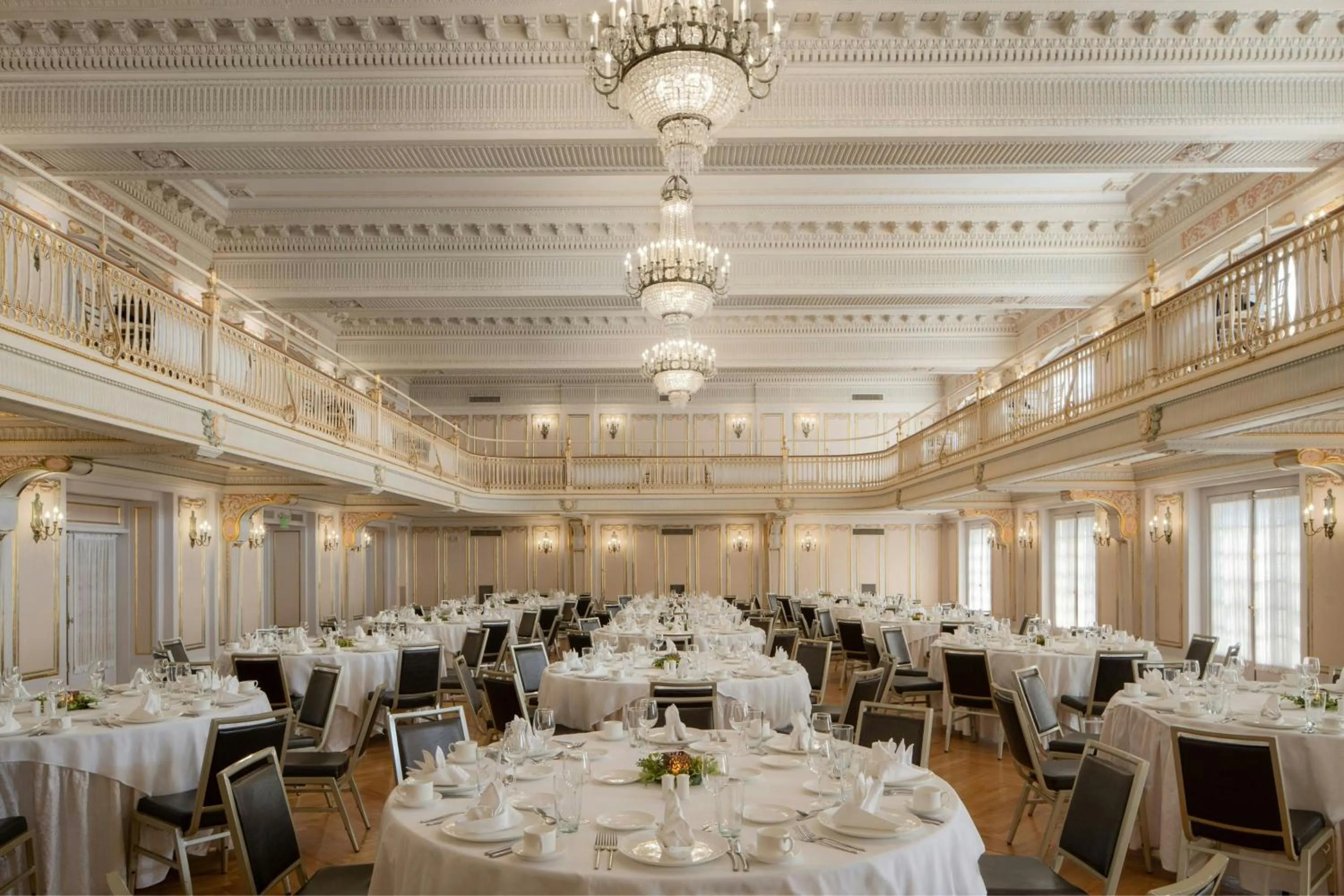 Meeting/conference room in Davenport Hotel, Autograph Collection