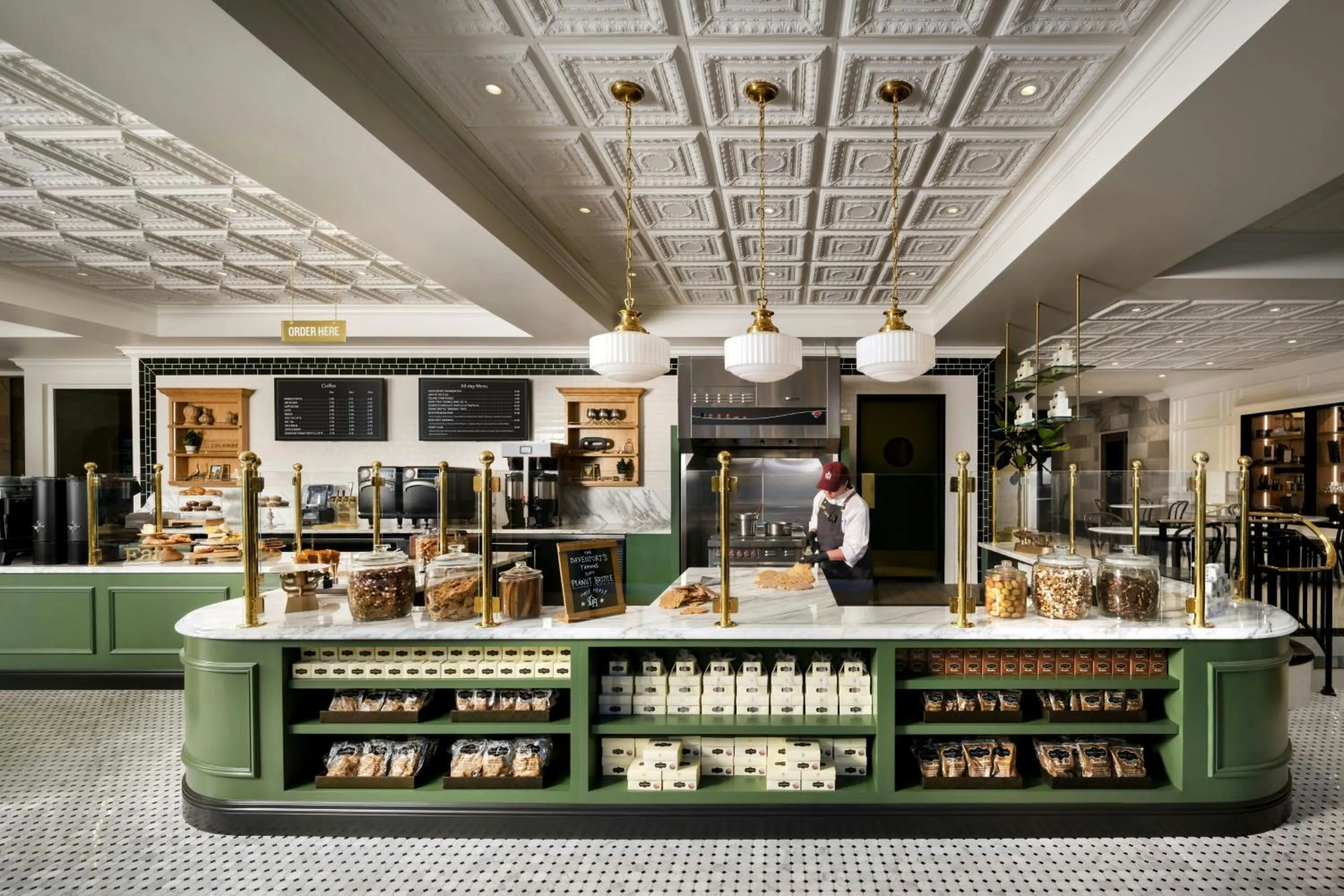 Restaurant/places to eat in Davenport Hotel, Autograph Collection