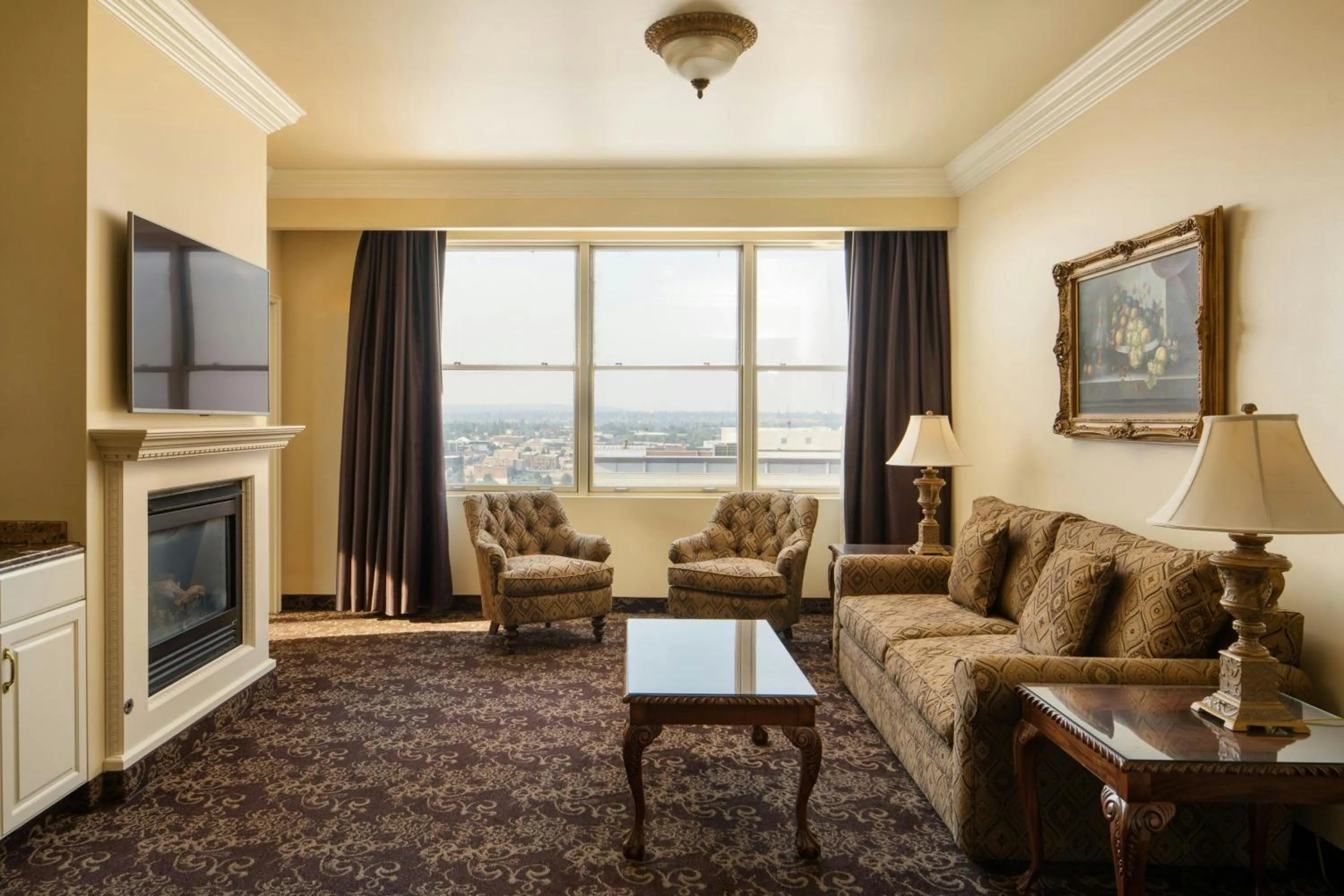 Photo of the whole room in Davenport Hotel, Autograph Collection