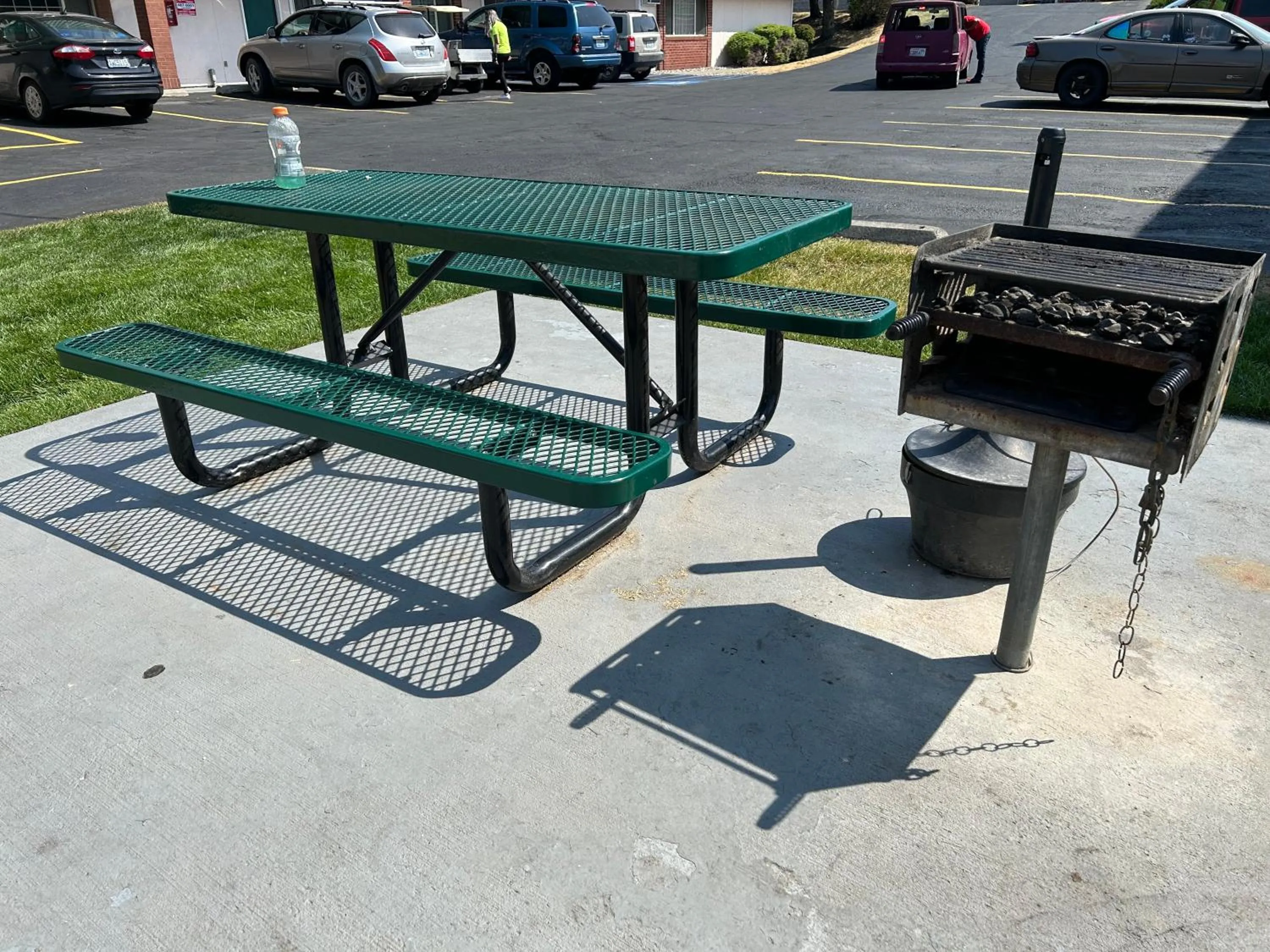 BBQ facilities in Apple Tree Inn