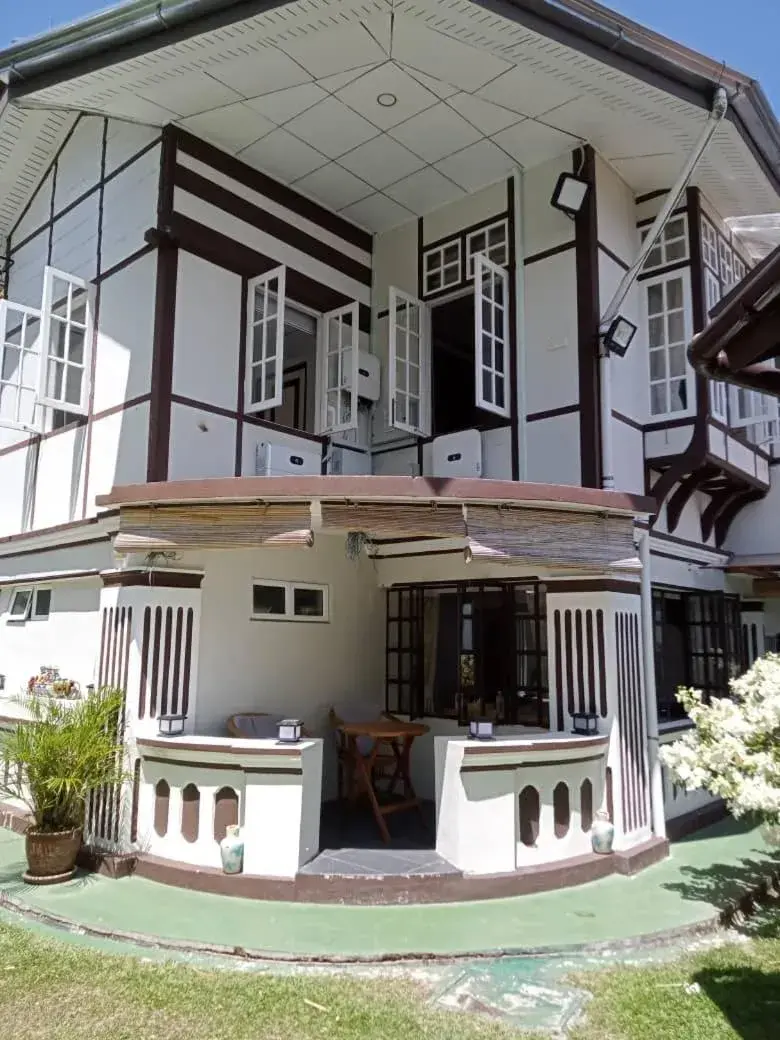 Deluxe Double Room in Hickory Penang Hill Deluxe Double Room in Hickory Penang Hill