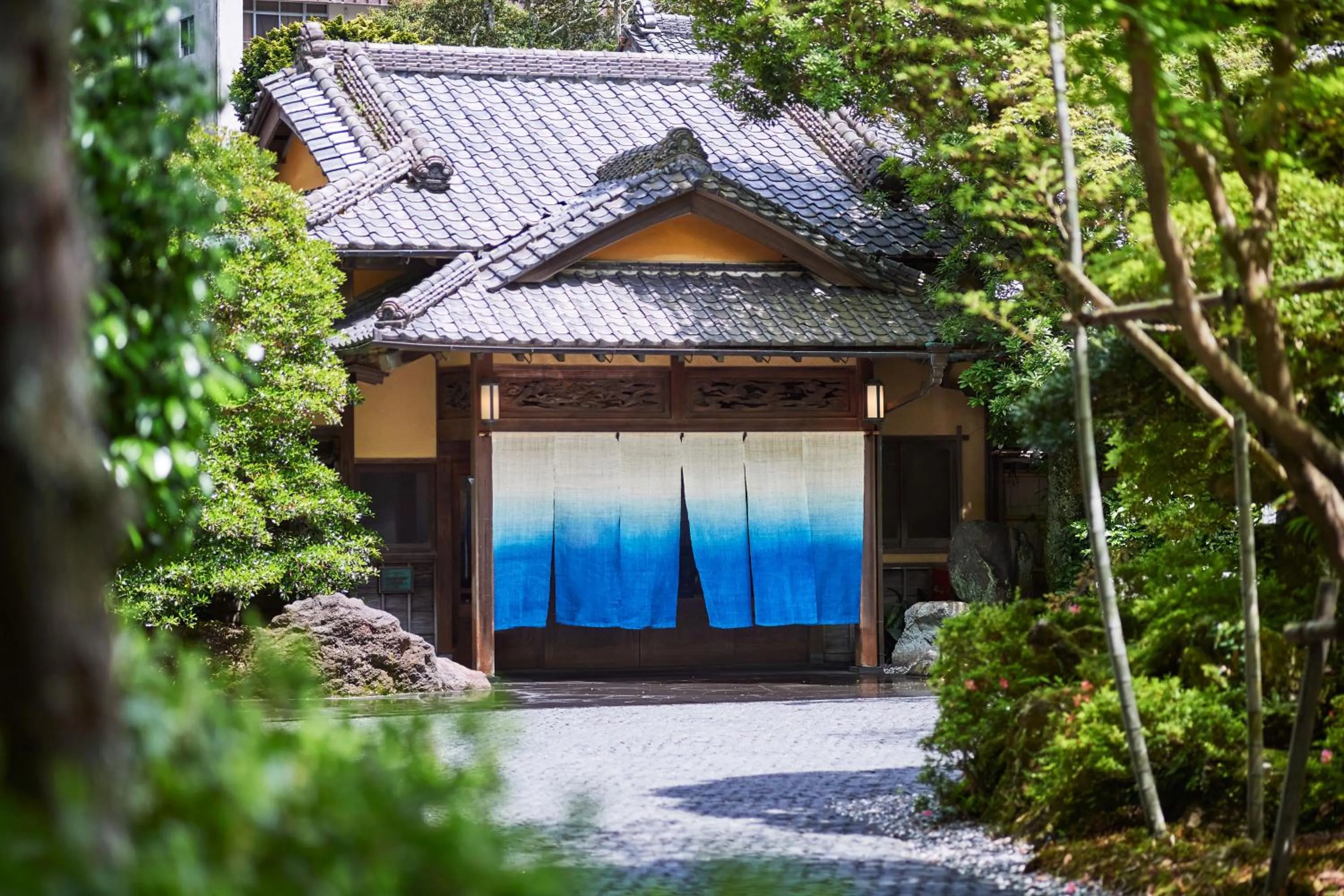 Property building in Ochiairo