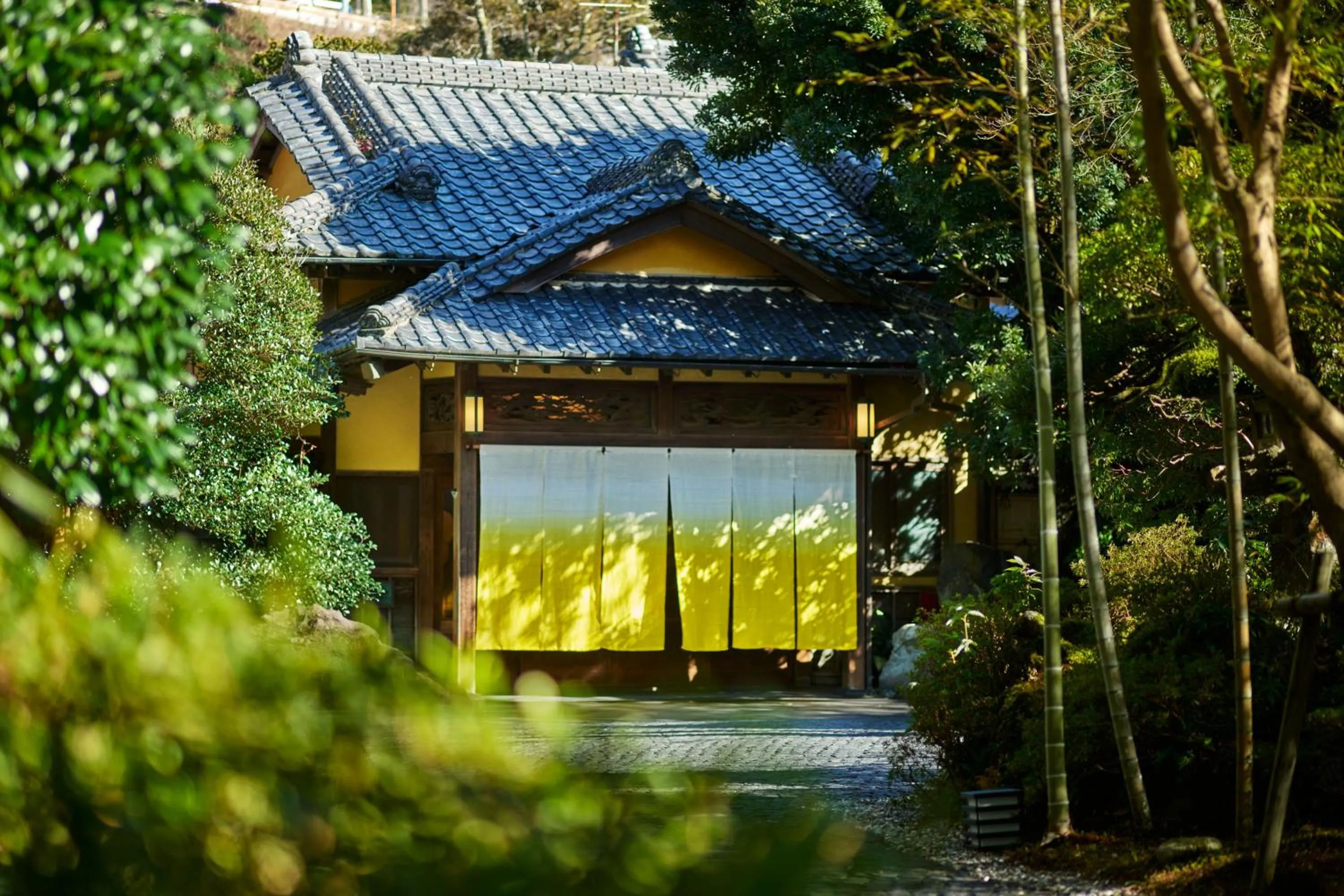 Property building in Ochiairo