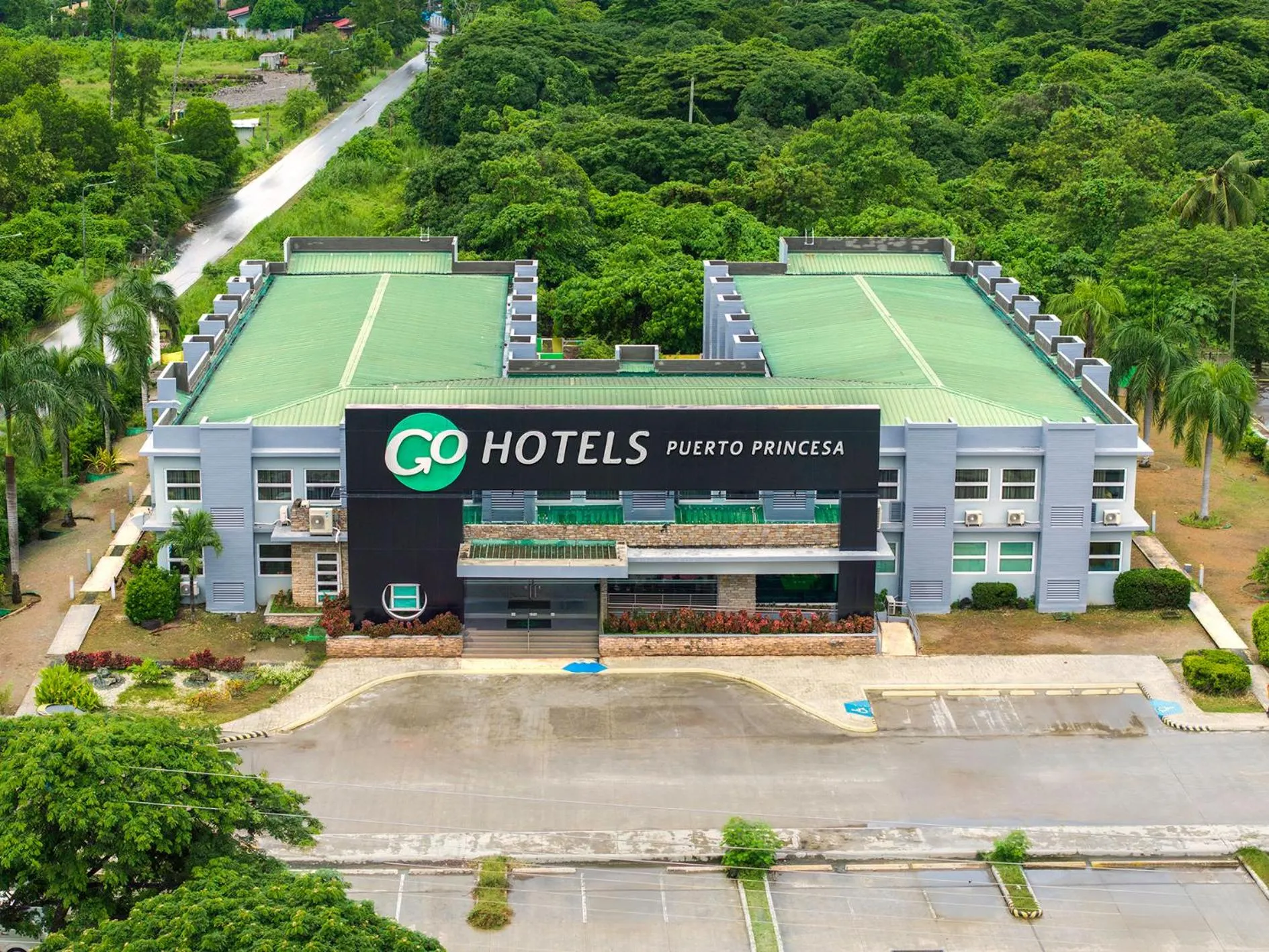 Property building in Go Hotels Puerto Princesa