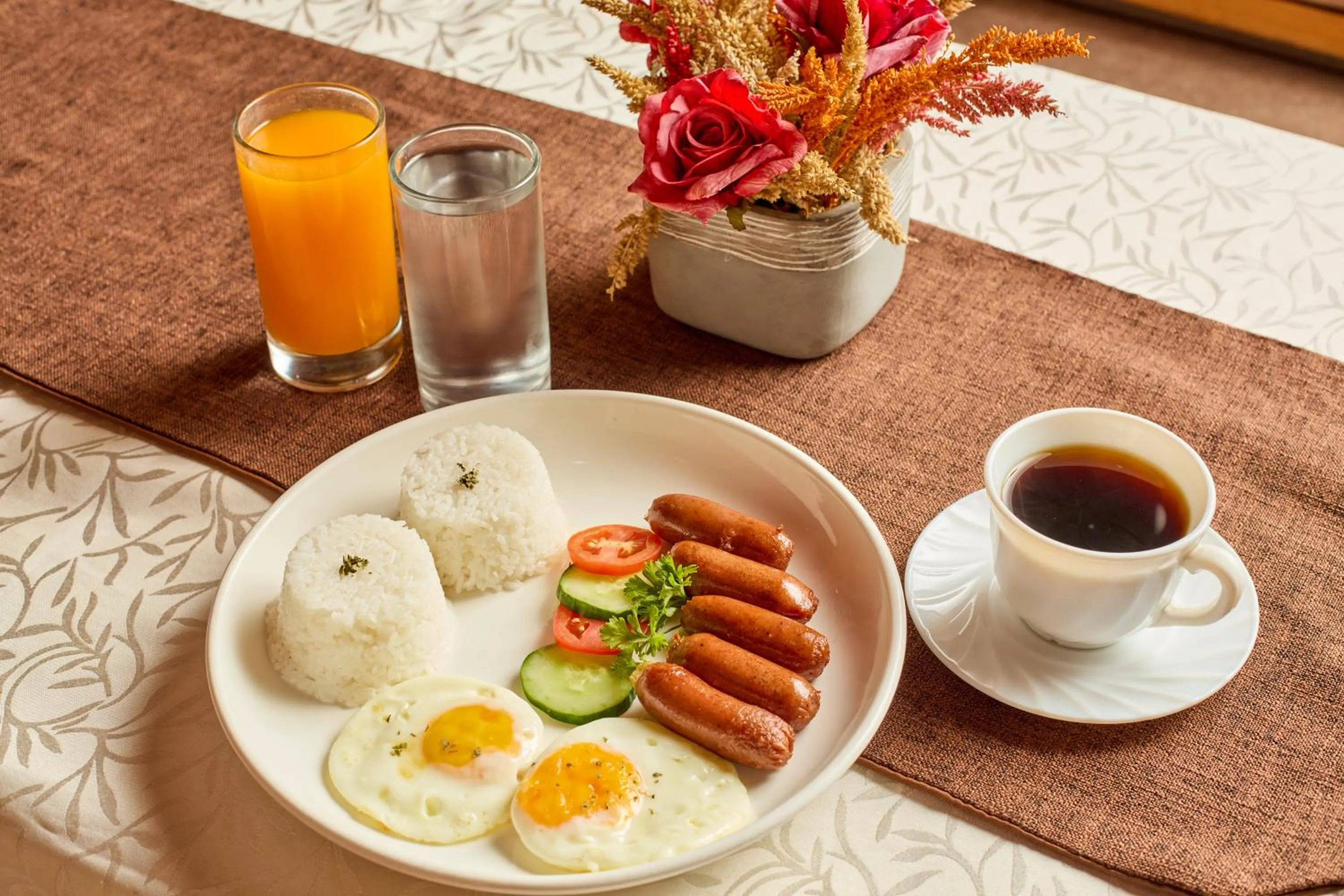 Food and drinks in Go Hotels Plus Bacolod - Newly Renovated