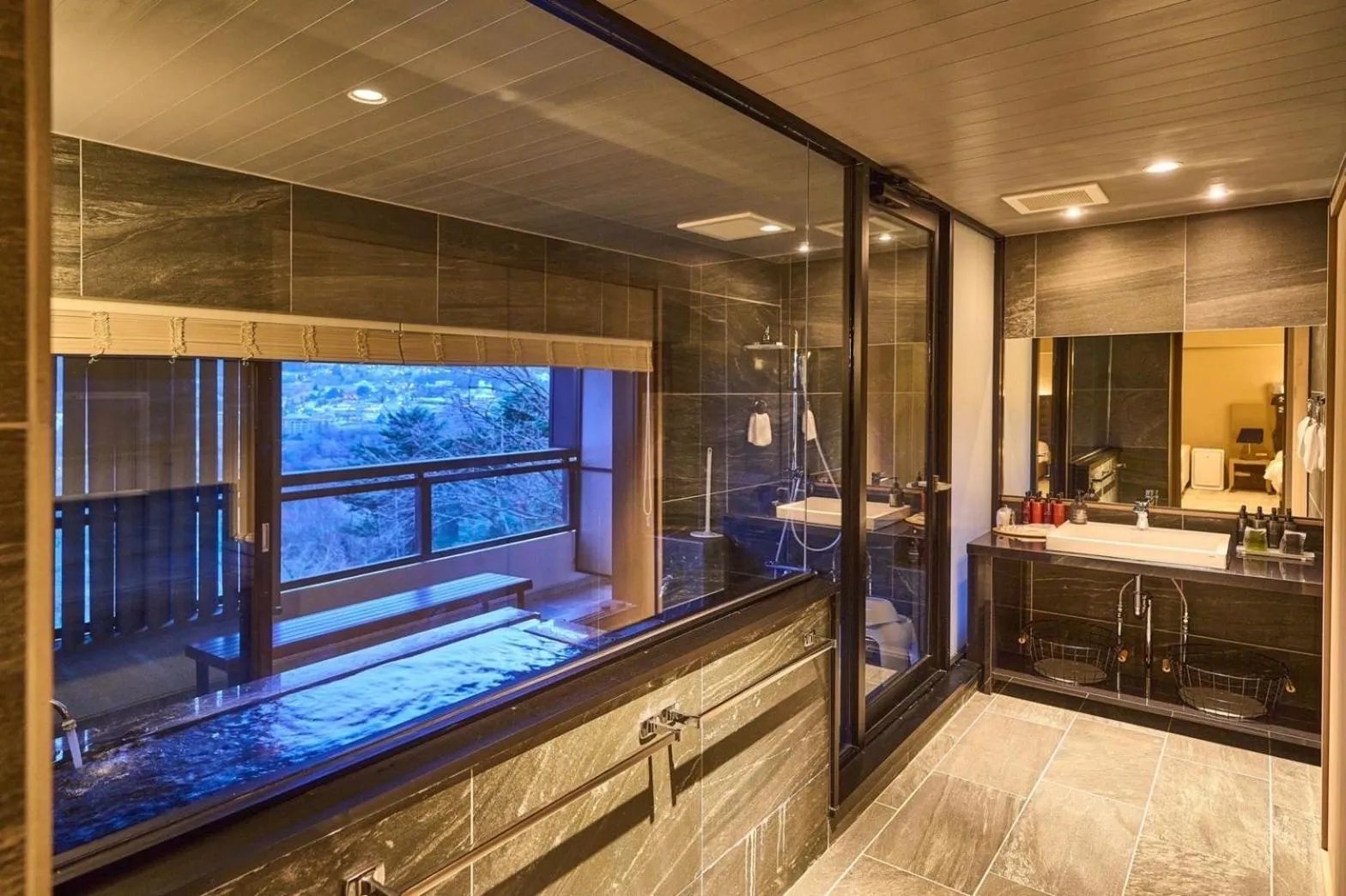 Open Air Bath in Hakone Elecasa Hotel and Spa