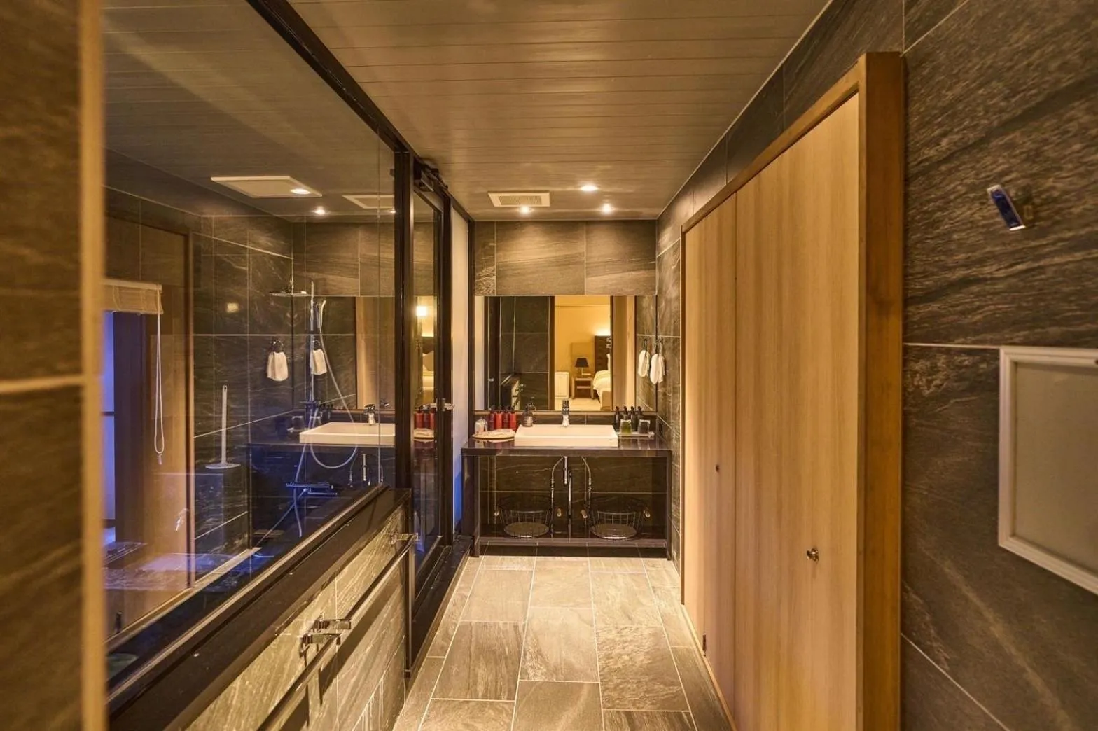 Open Air Bath in Hakone Elecasa Hotel and Spa