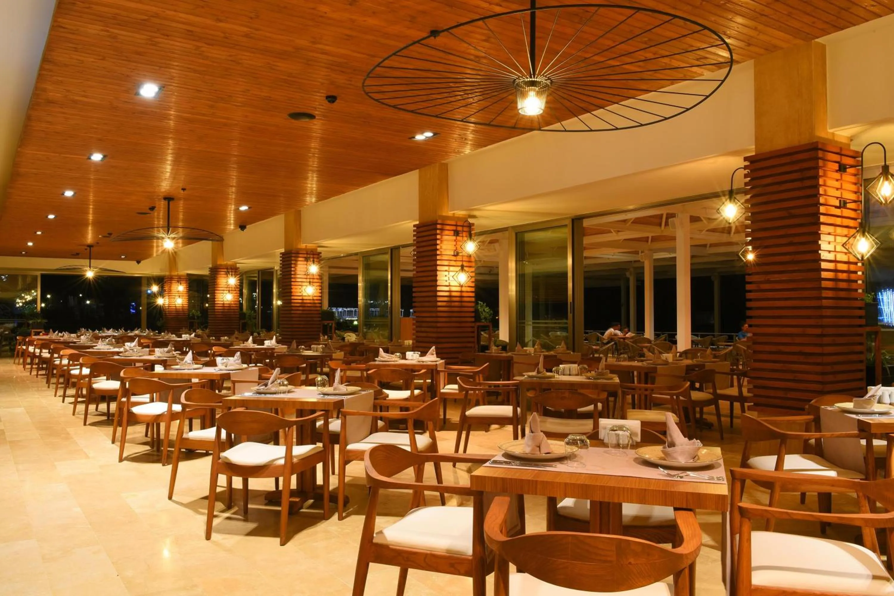 Restaurant/places to eat in Acapulco Resort Hotel