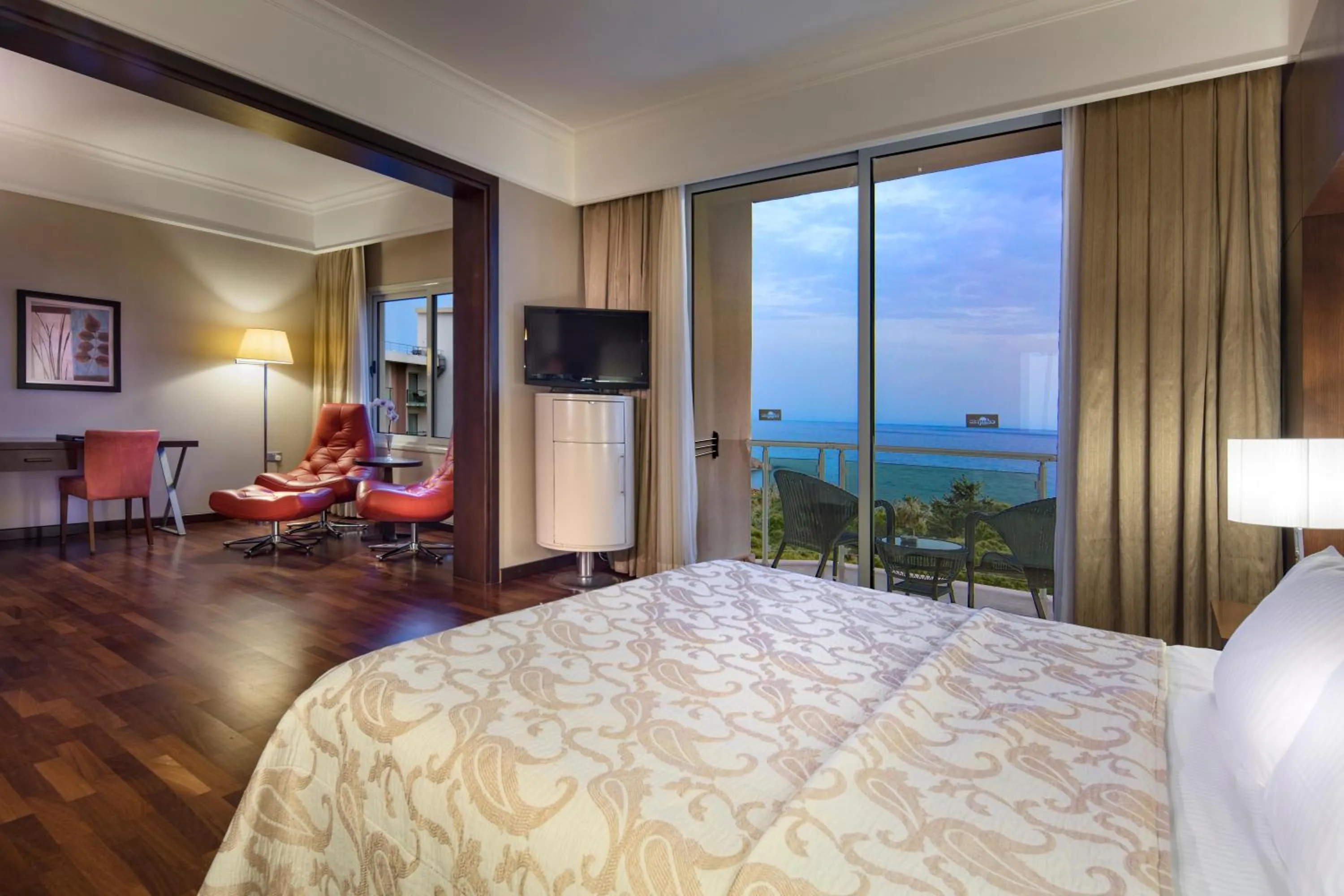 Photo of the whole room, Bed in Acapulco Resort Hotel