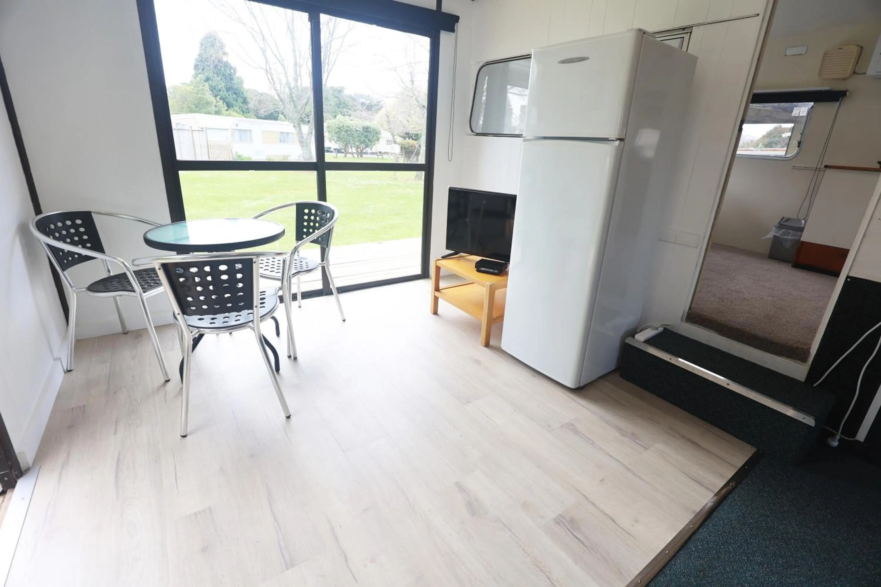 Dining area in Orere Point TOP 10 Holiday Park