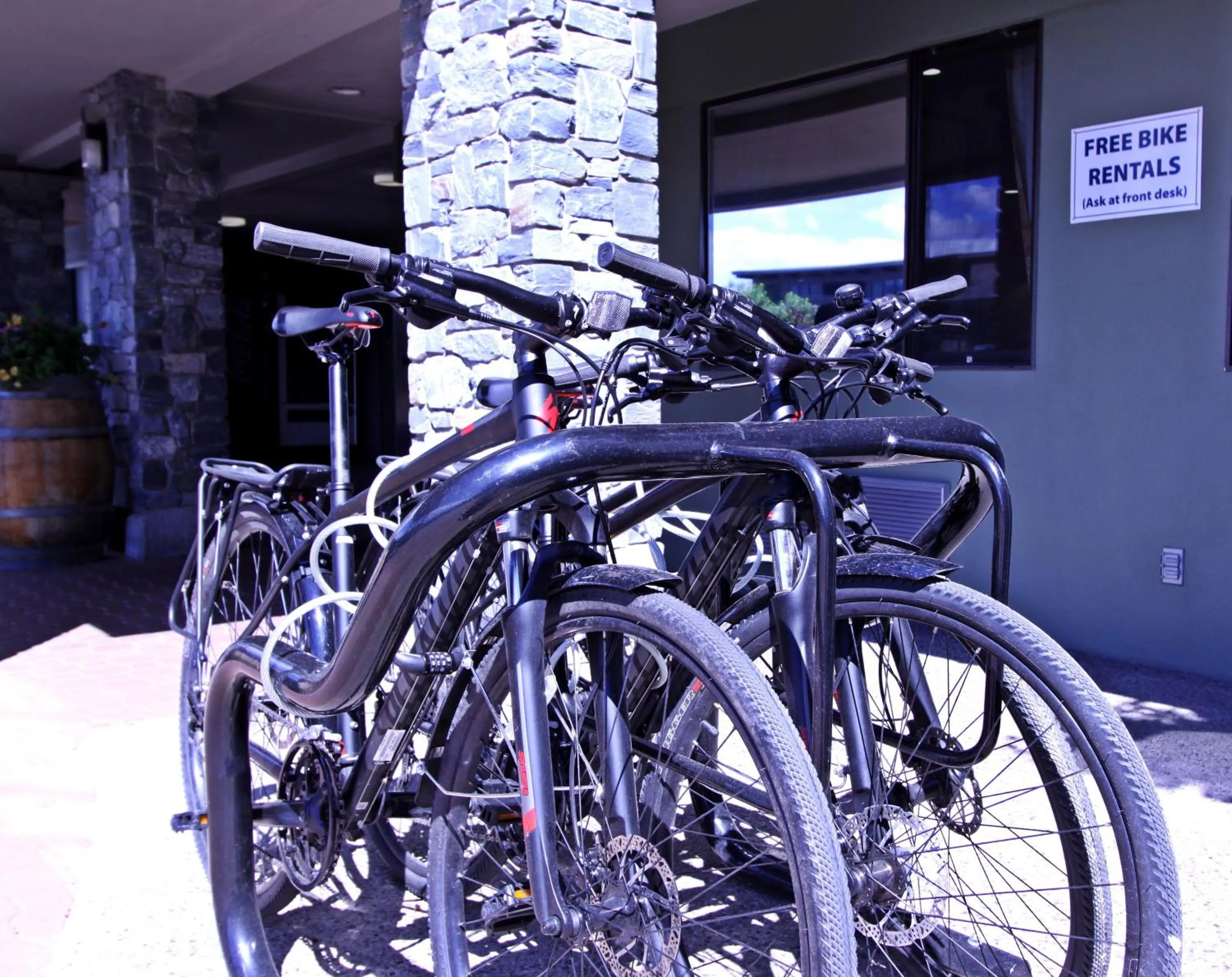 Cycling in Accent Inns Kelowna