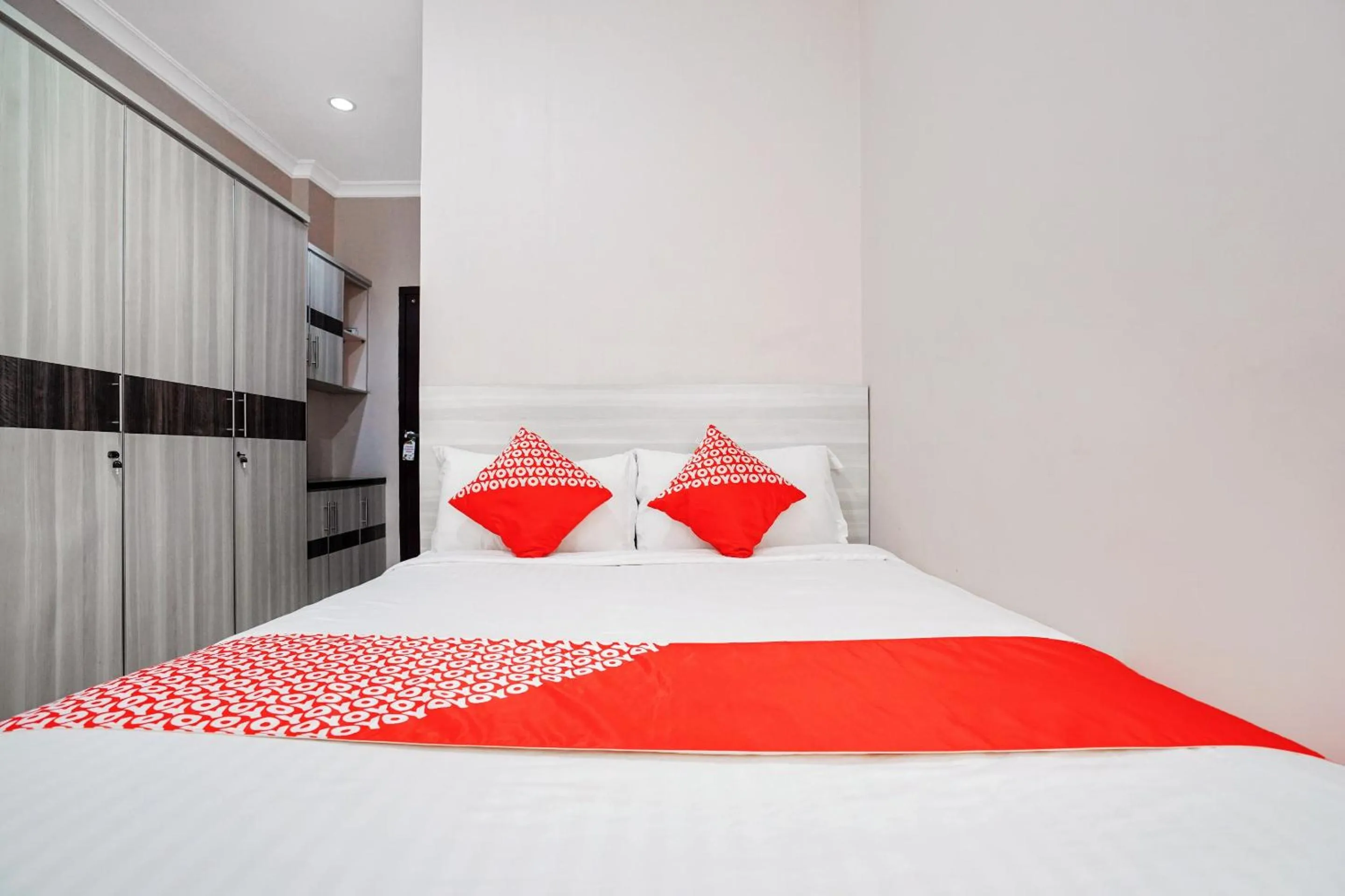 Bedroom in Super OYO 270 Madinah Residence Syariah