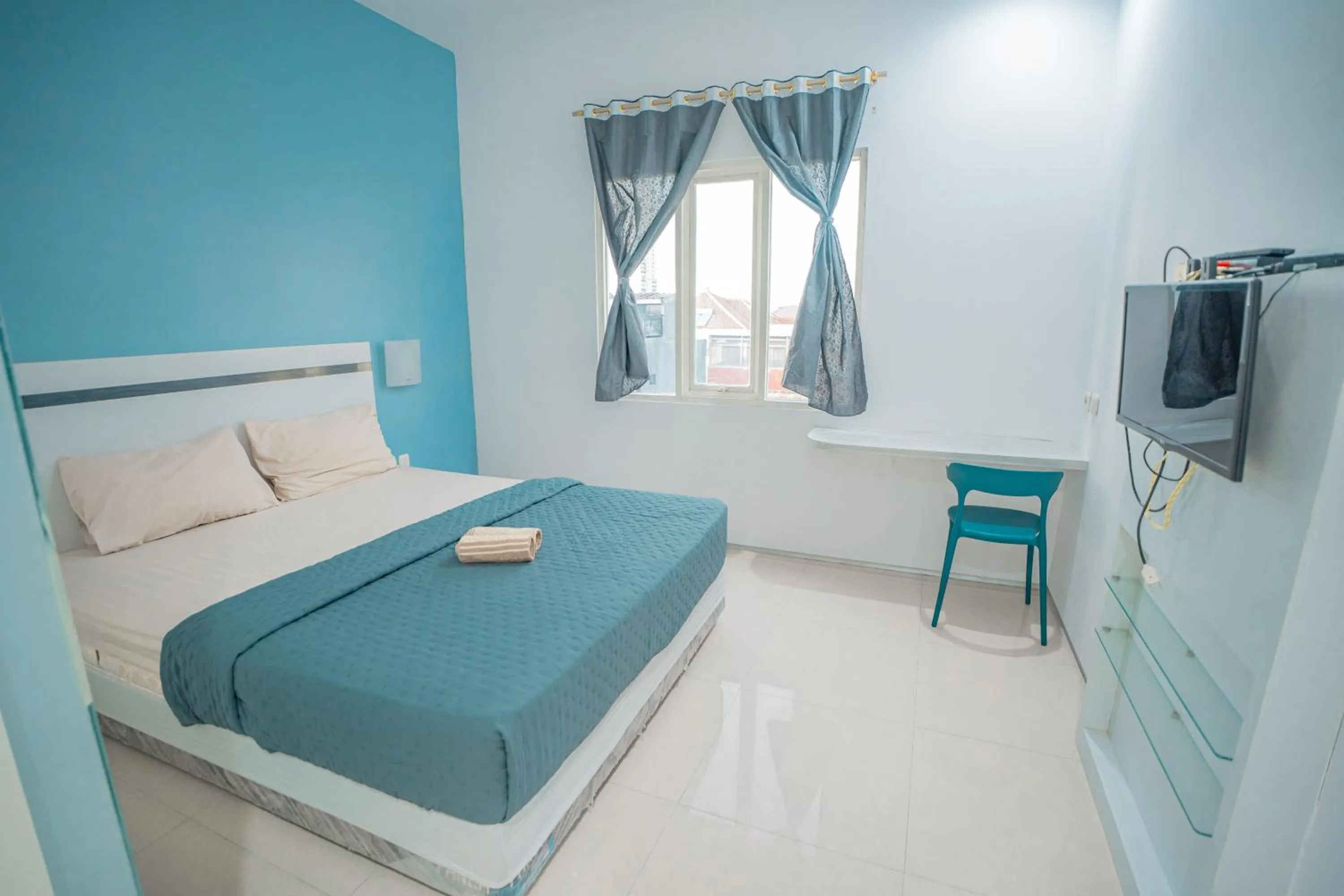 Bedroom, Bed in Hotel Pratisarawirya by The Loka