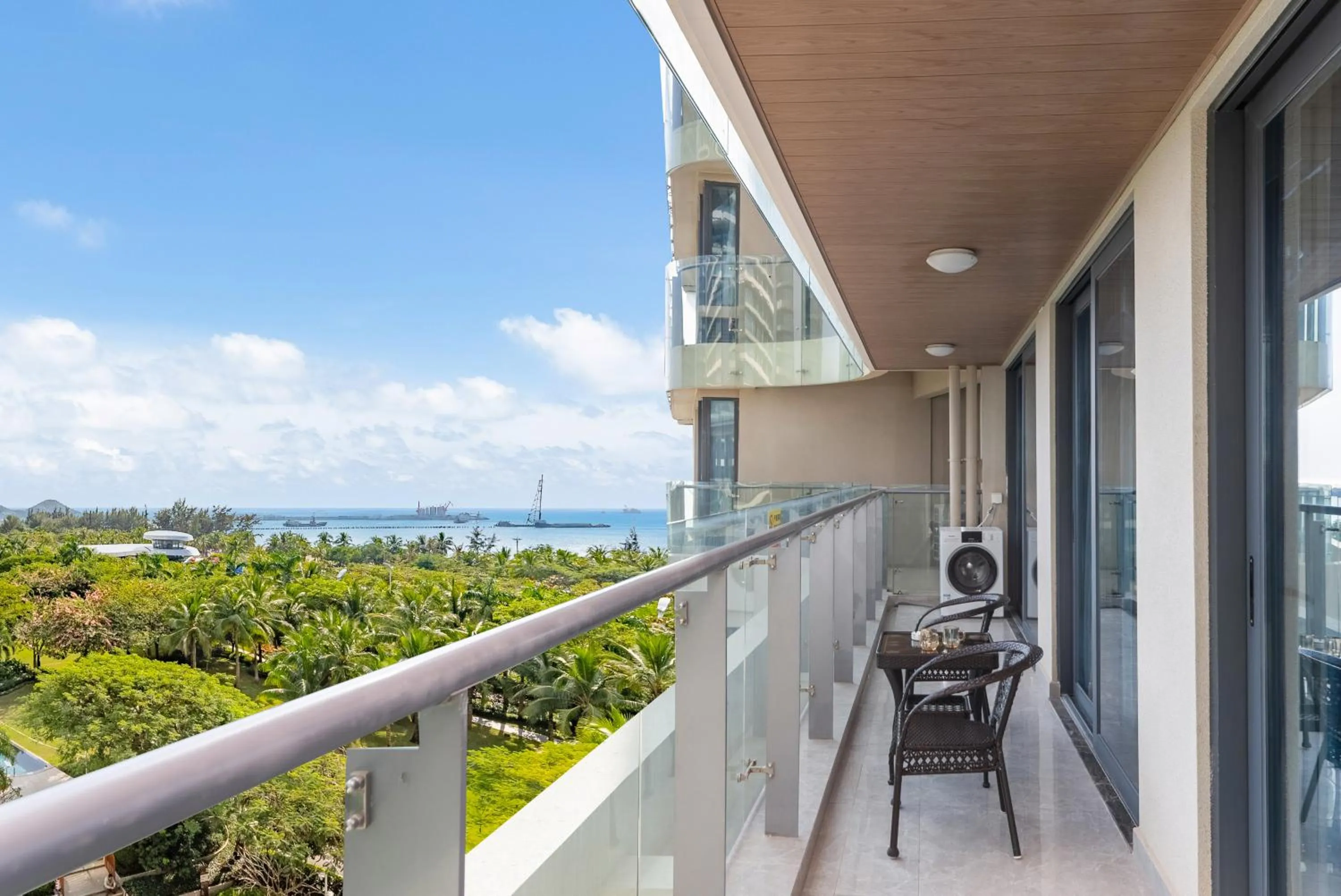 Balcony/Terrace in Elnob Seaview Aparthotel Hai Tang Bay Sanya