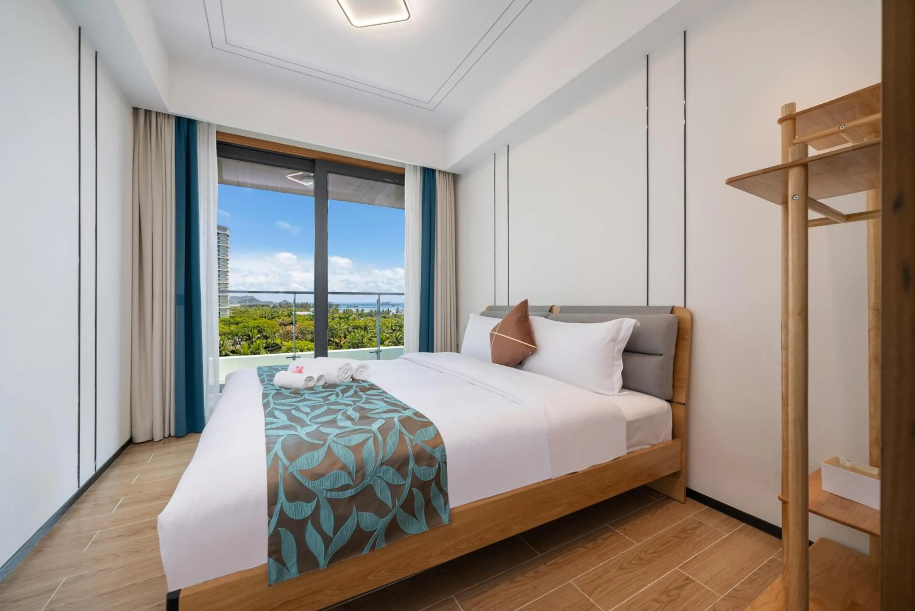 Bedroom, Bed in Elnob Seaview Aparthotel Hai Tang Bay Sanya