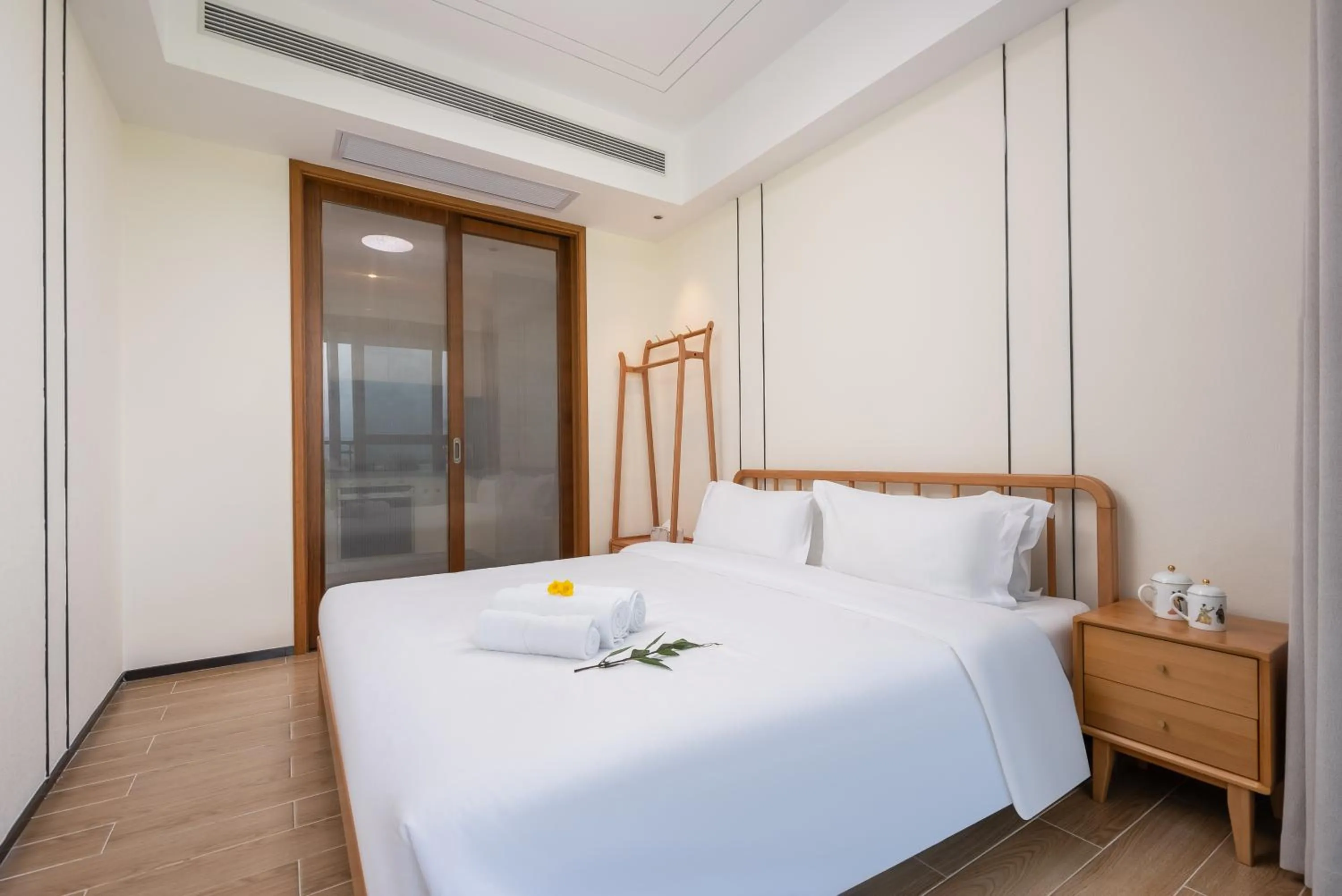 Bedroom, Bed in Elnob Seaview Aparthotel Hai Tang Bay Sanya