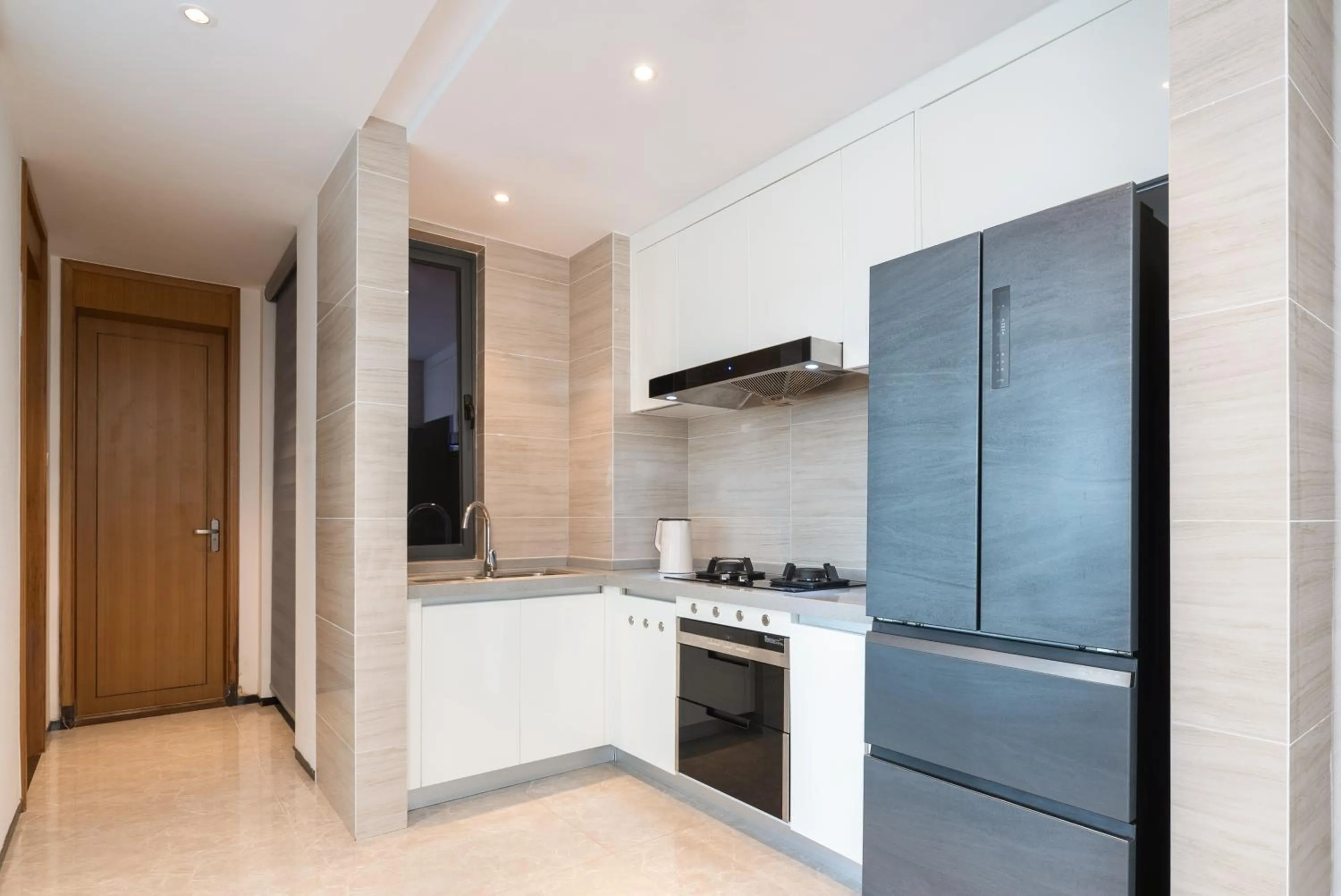 Kitchen or kitchenette in Elnob Seaview Aparthotel Hai Tang Bay Sanya