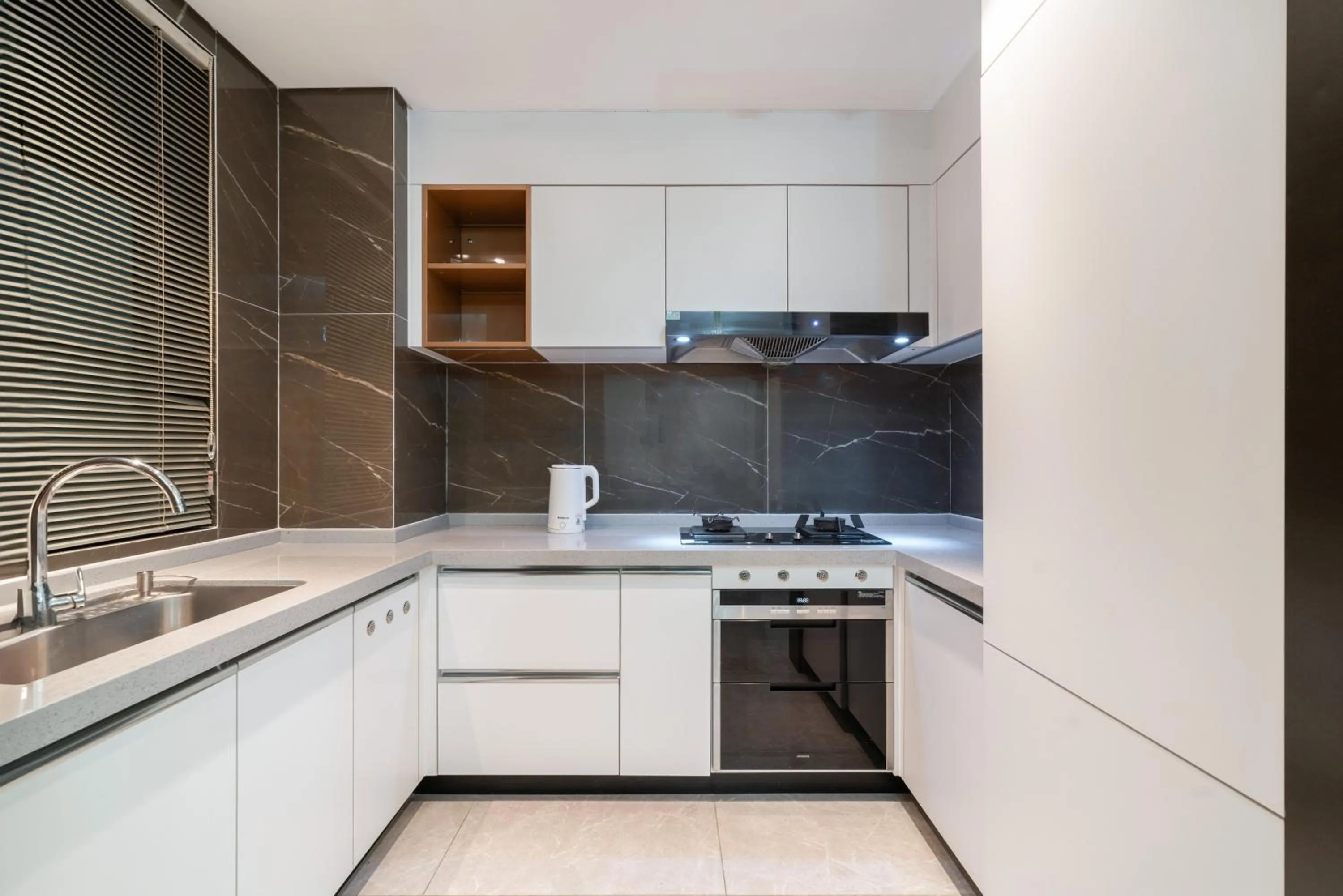 Kitchen or kitchenette in Elnob Seaview Aparthotel Hai Tang Bay Sanya