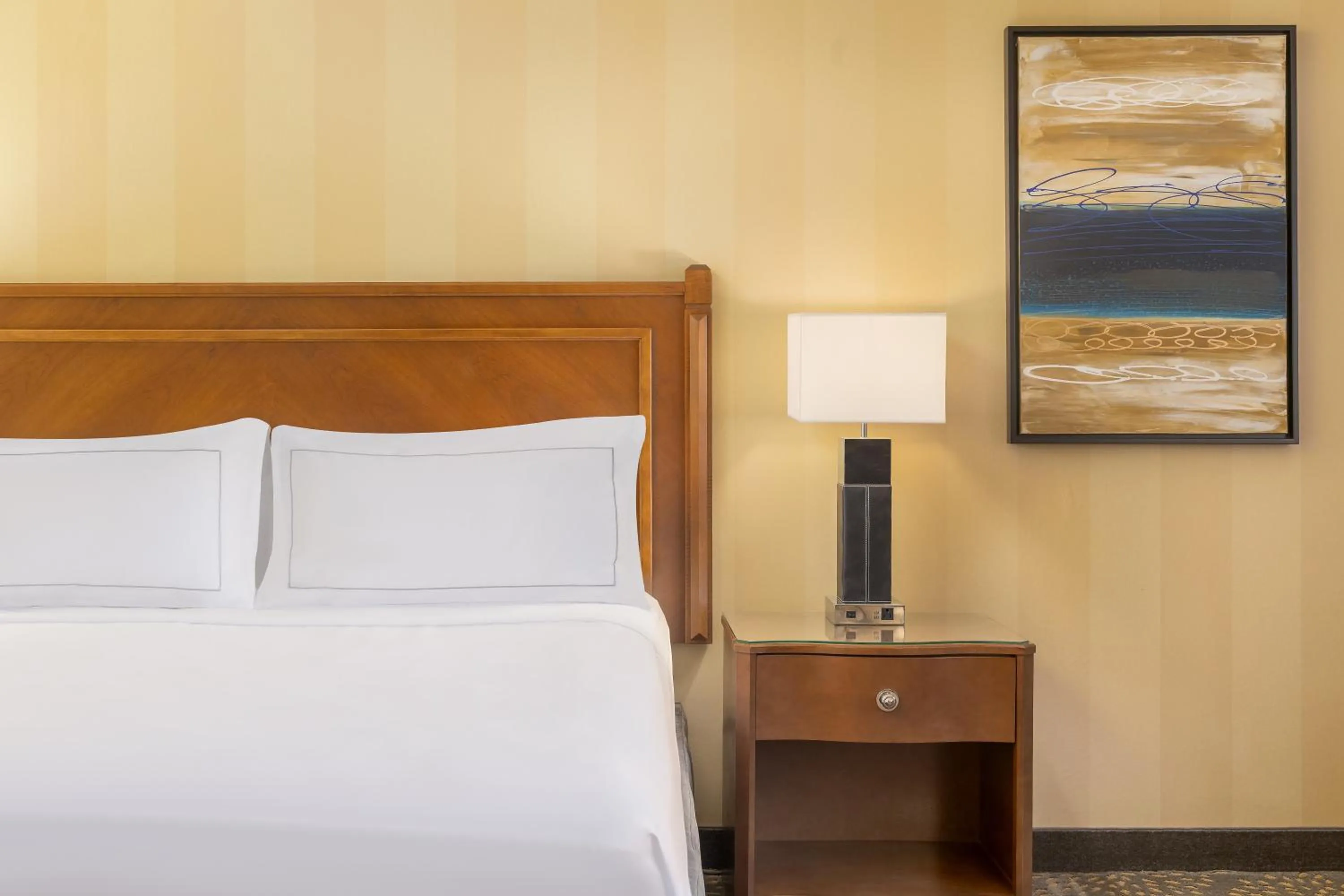 Bed in Doubletree by Hilton London