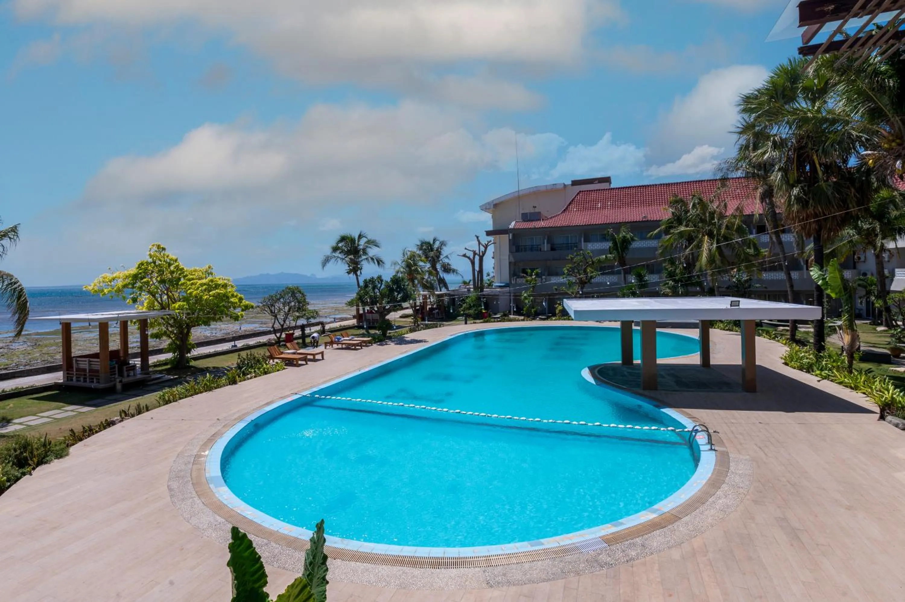 Swimming pool in Kristal Hotel Kupang