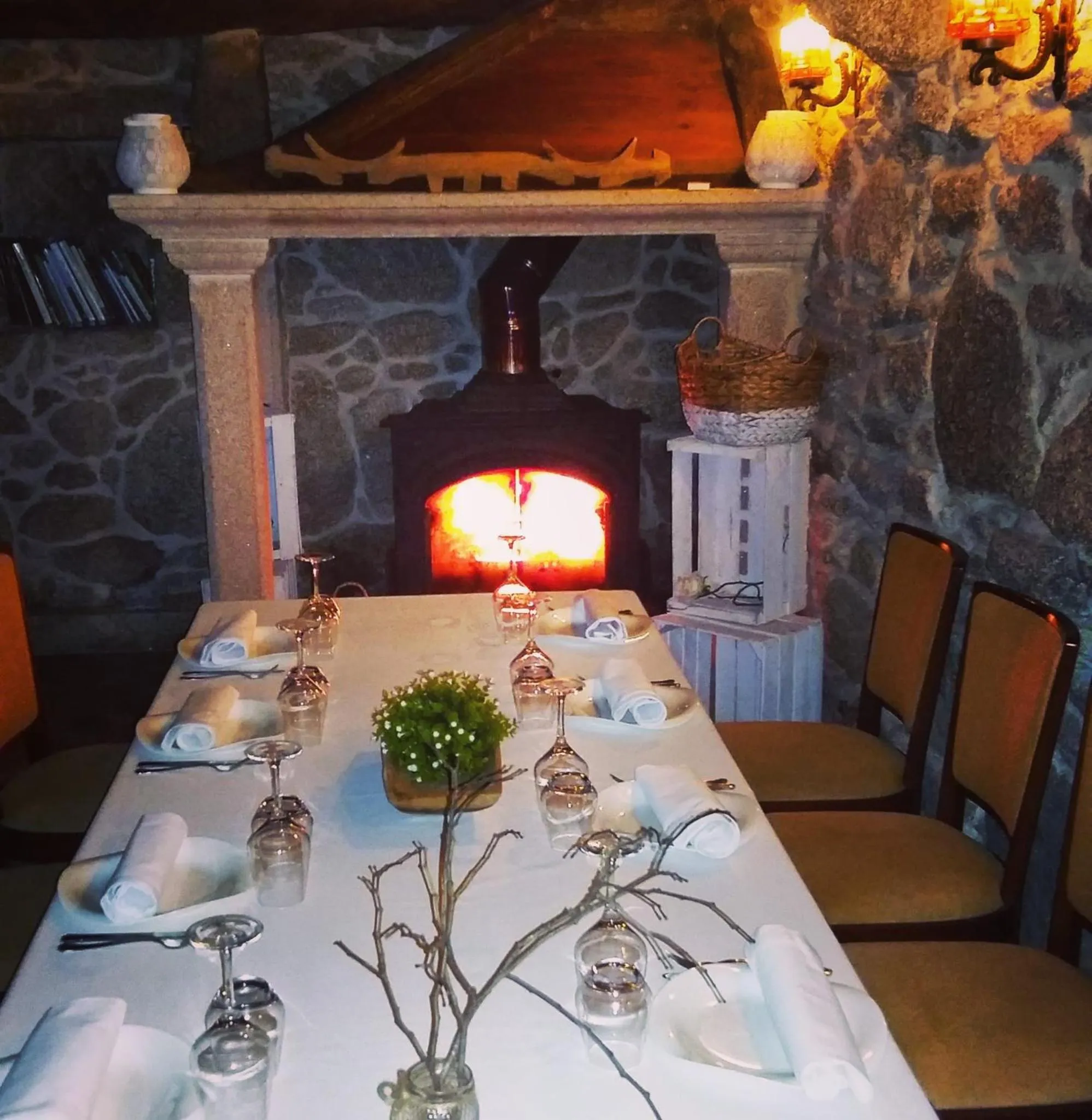 Restaurant/places to eat in Casa Da Urcela