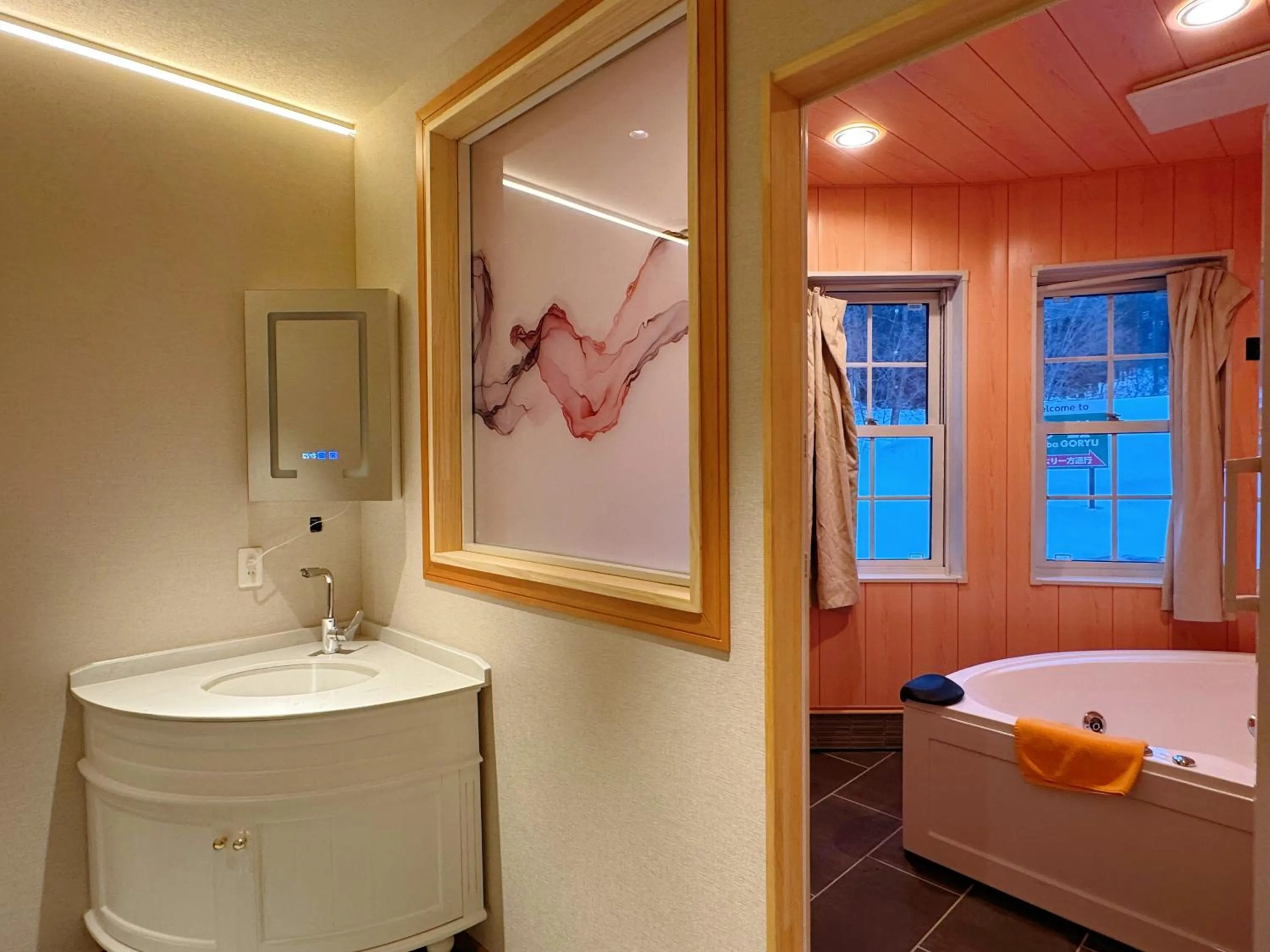 Bathroom, Bed in Hakuba Sun Valley Hotel