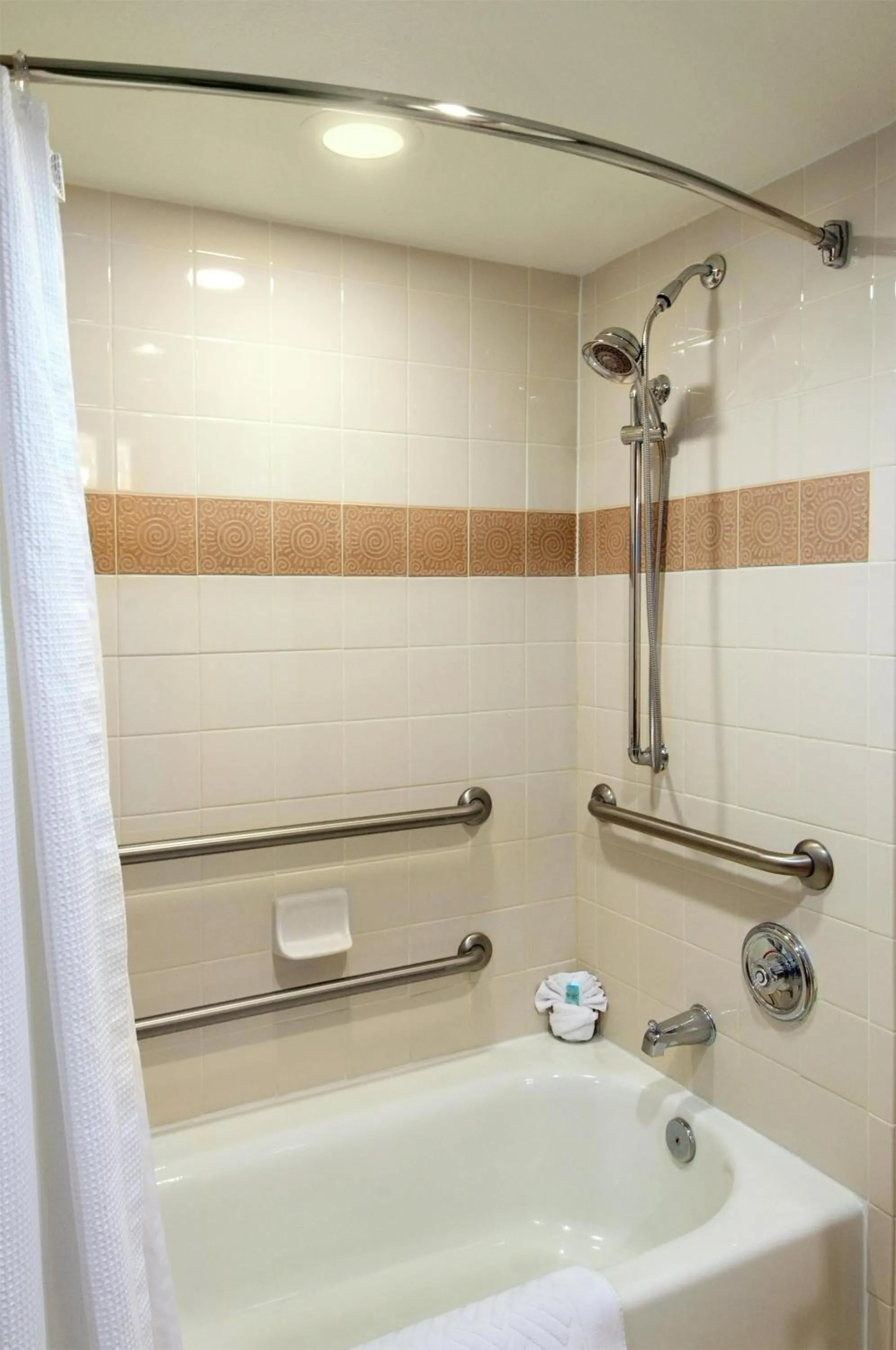 Bathroom in Hilton Phoenix Resort at the Peak