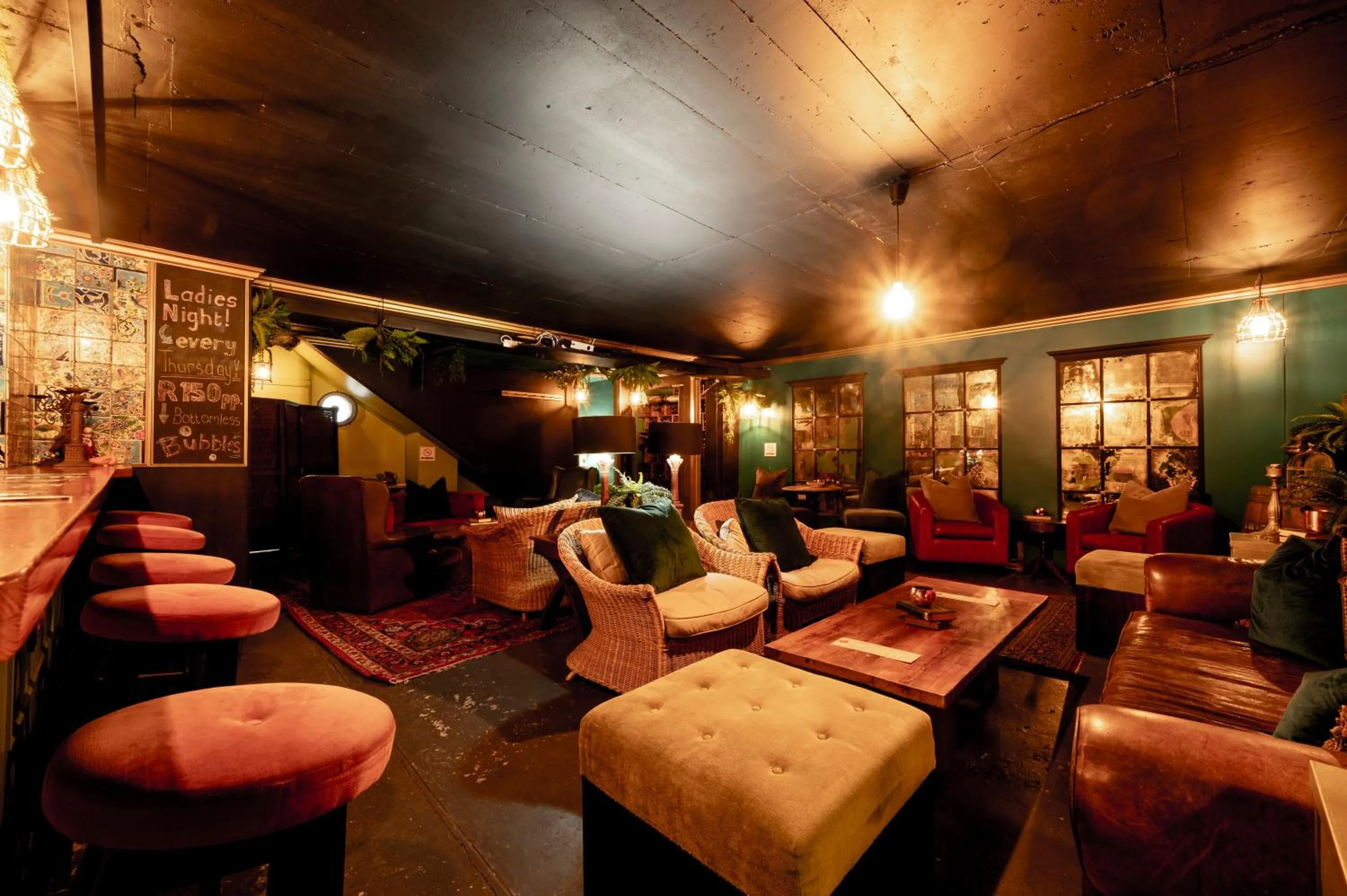 Lounge or bar in Noordhoek Village Hotel