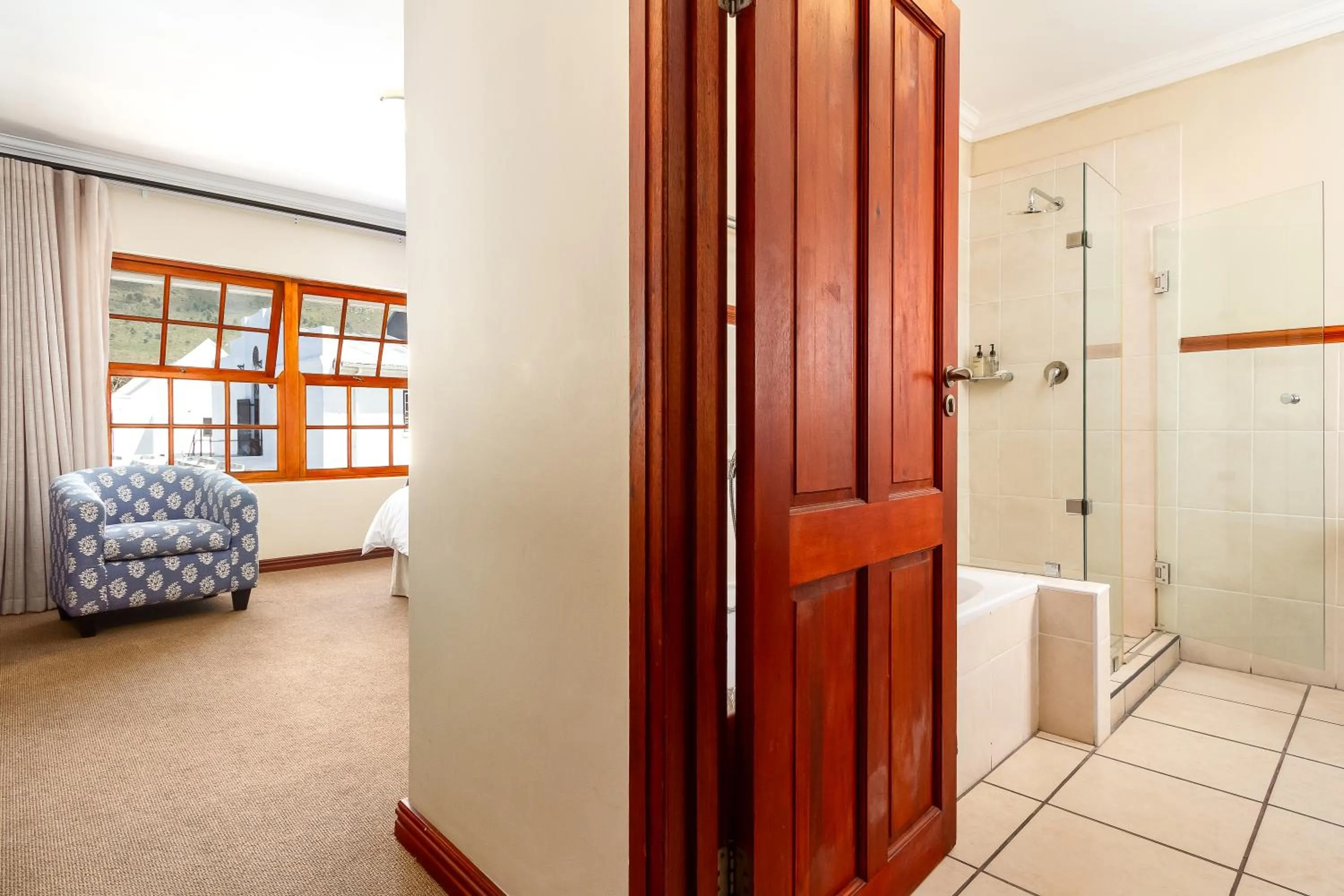 Noordhoek Village Hotel