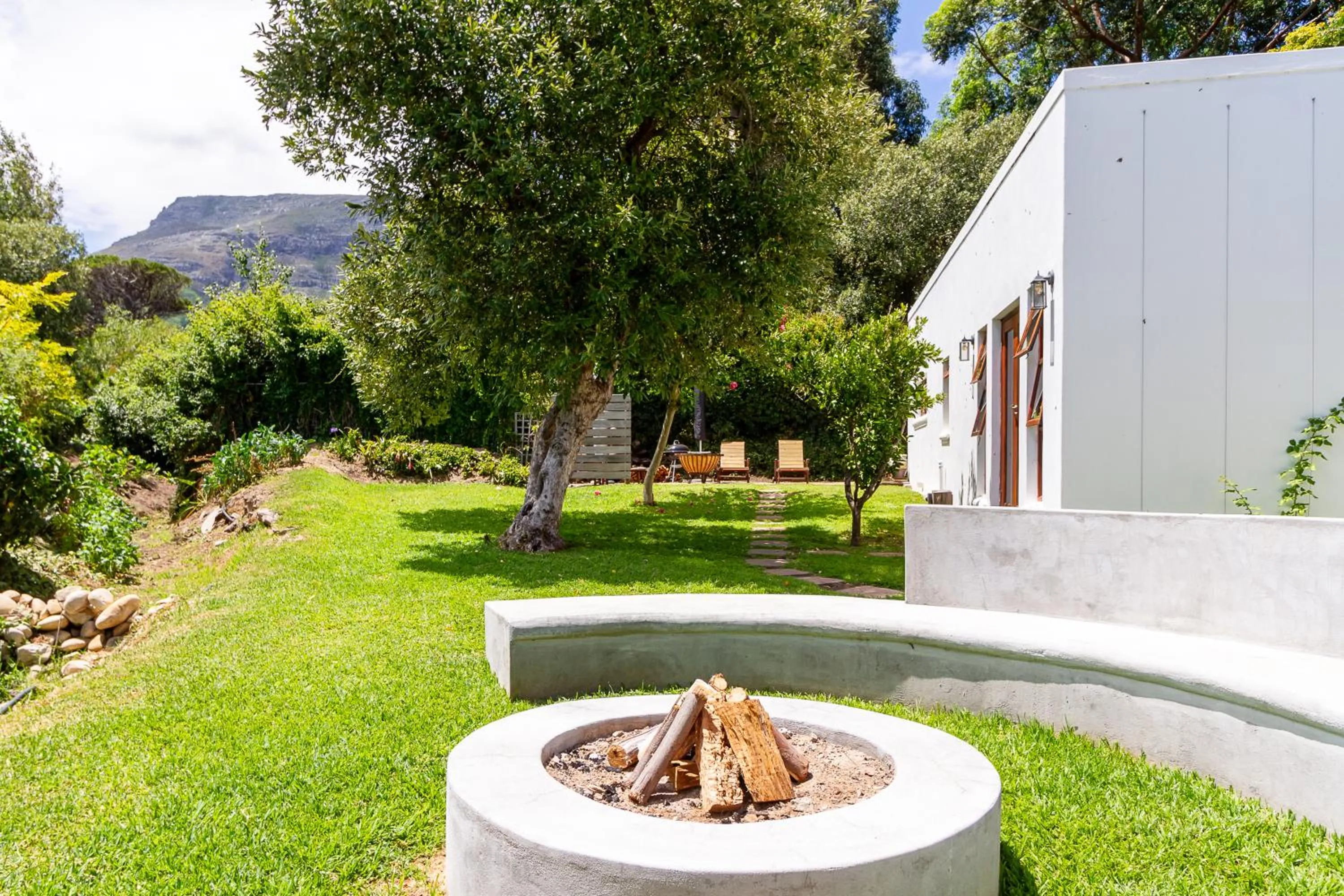 Noordhoek Village Hotel