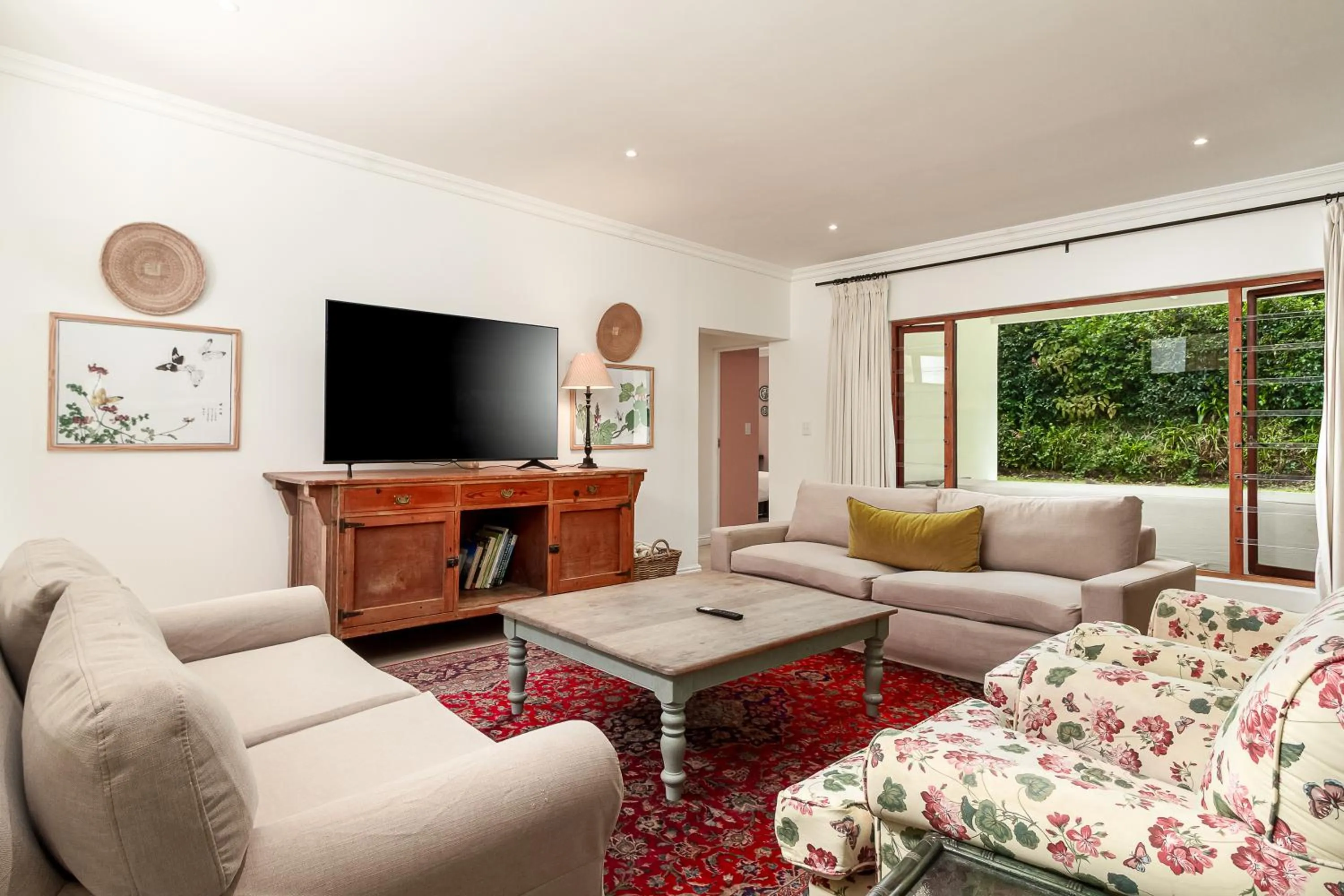 Noordhoek Village Hotel