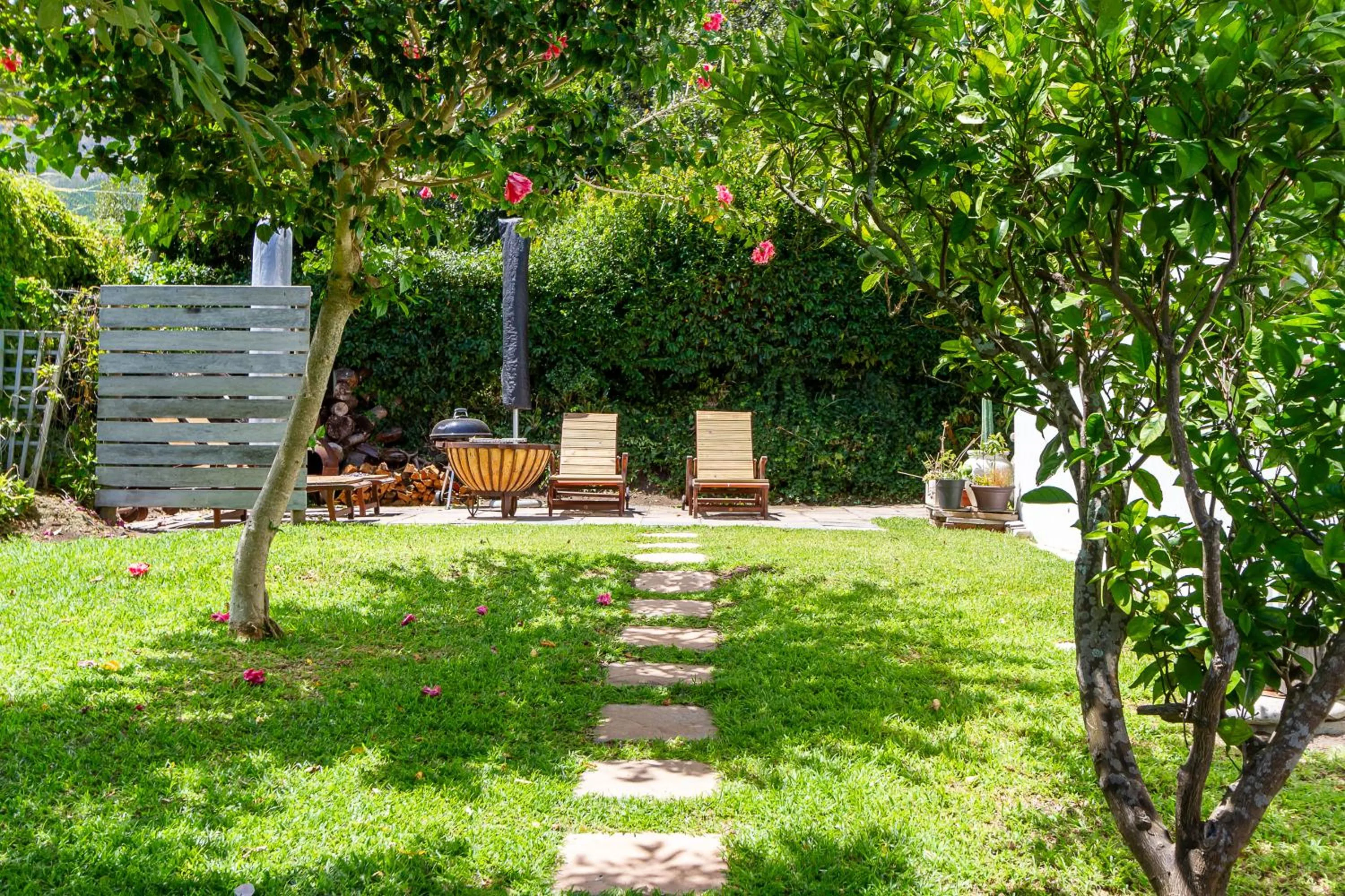 Noordhoek Village Hotel