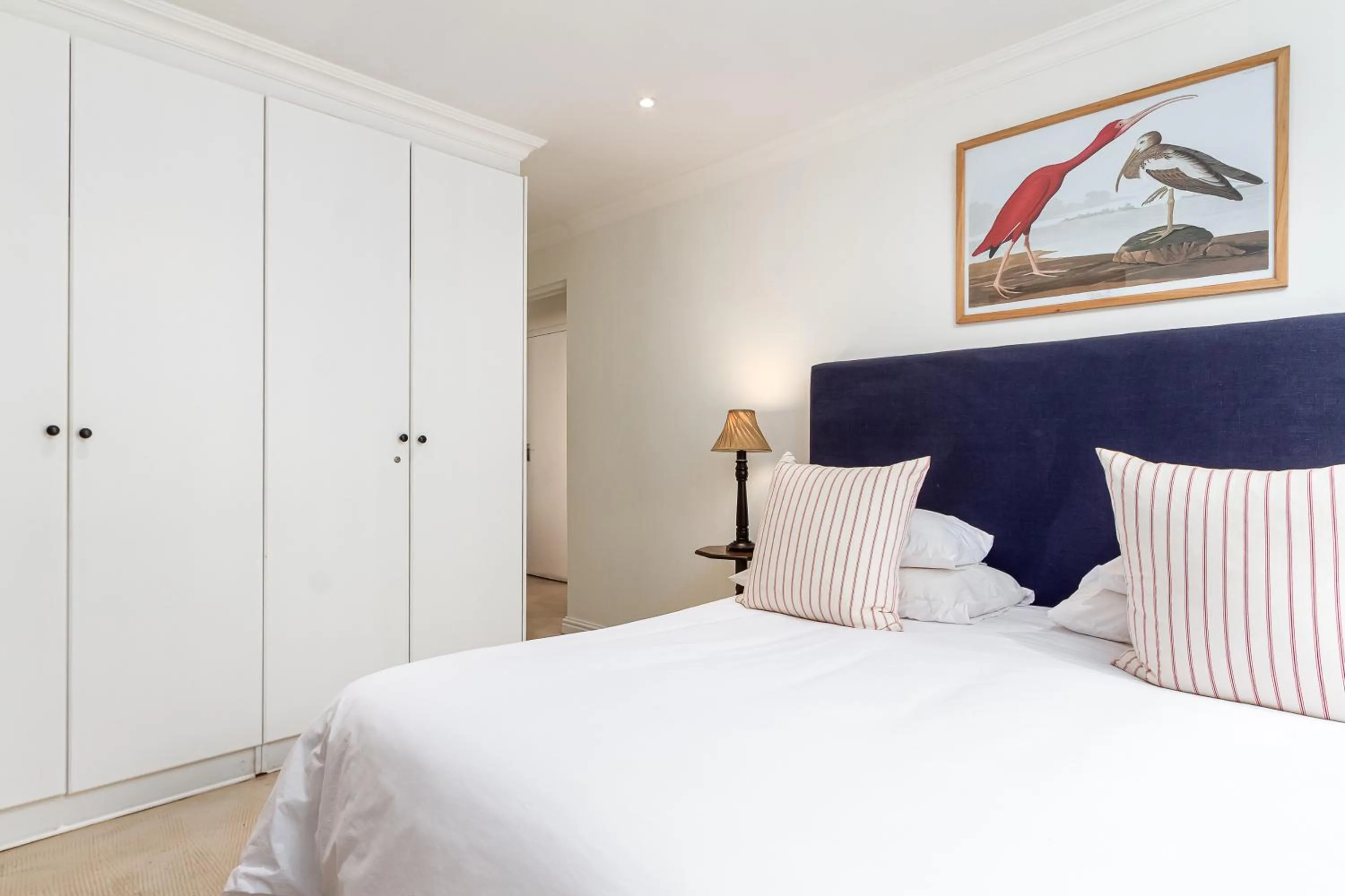 Bed in Noordhoek Village Hotel