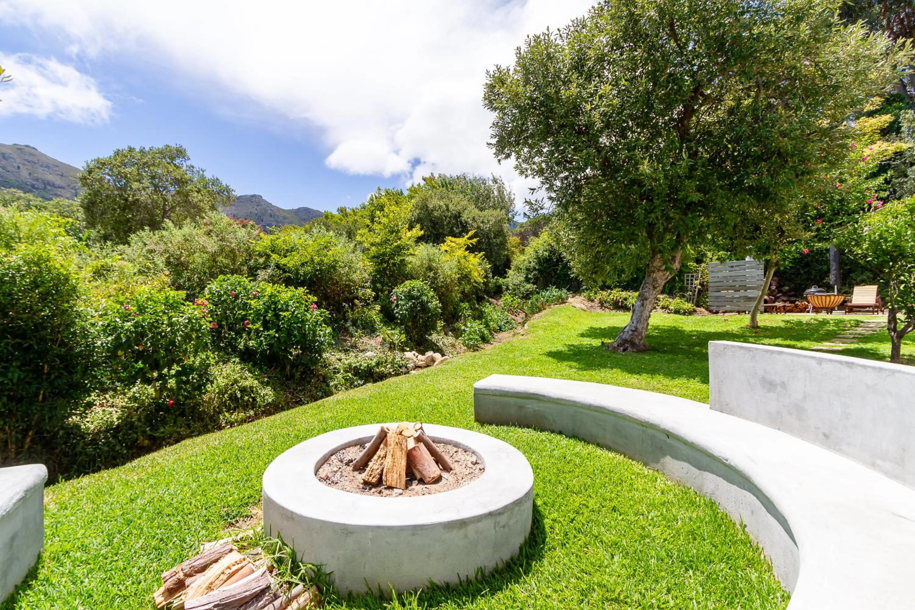 Noordhoek Village Hotel