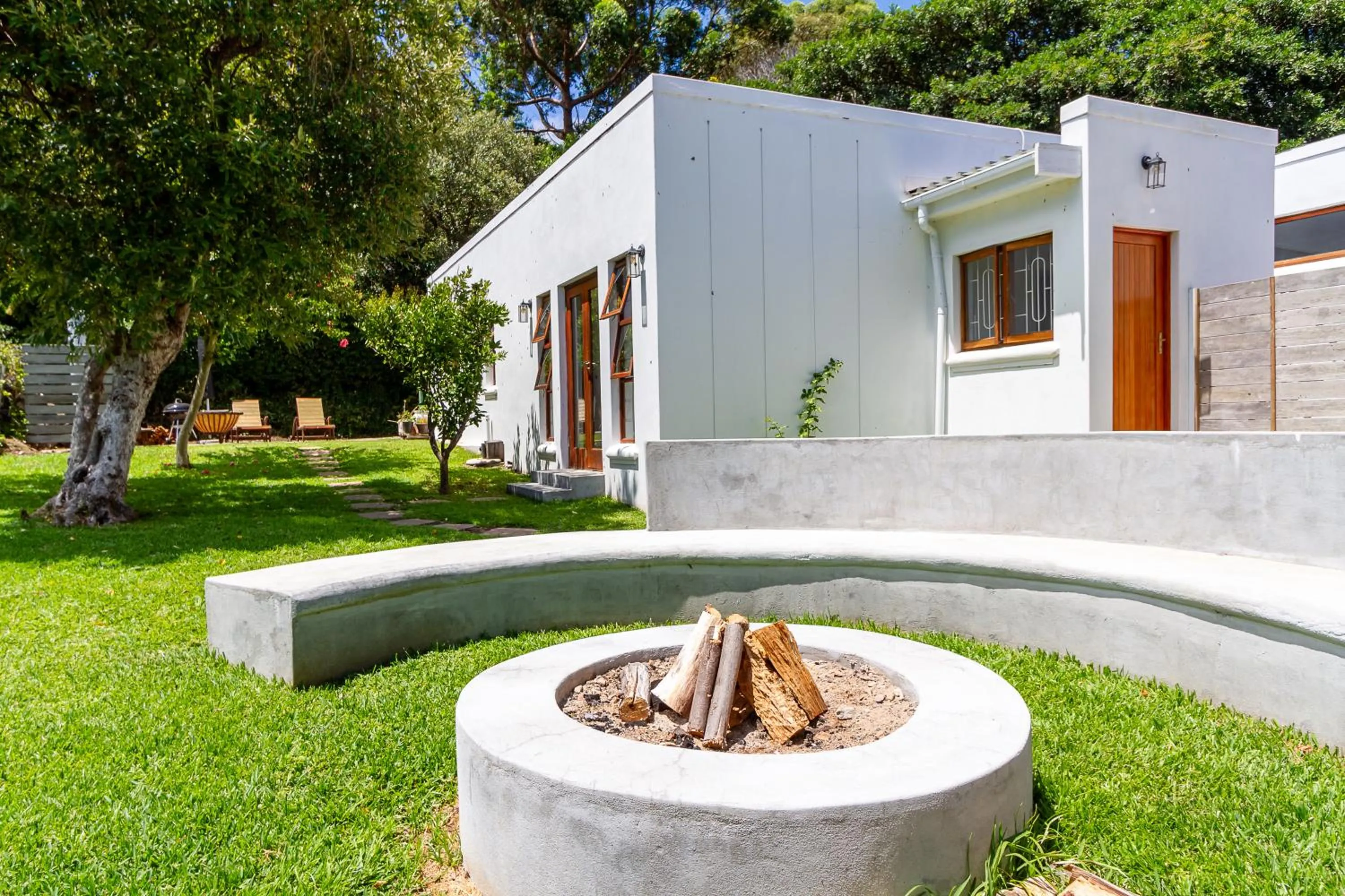 Noordhoek Village Hotel