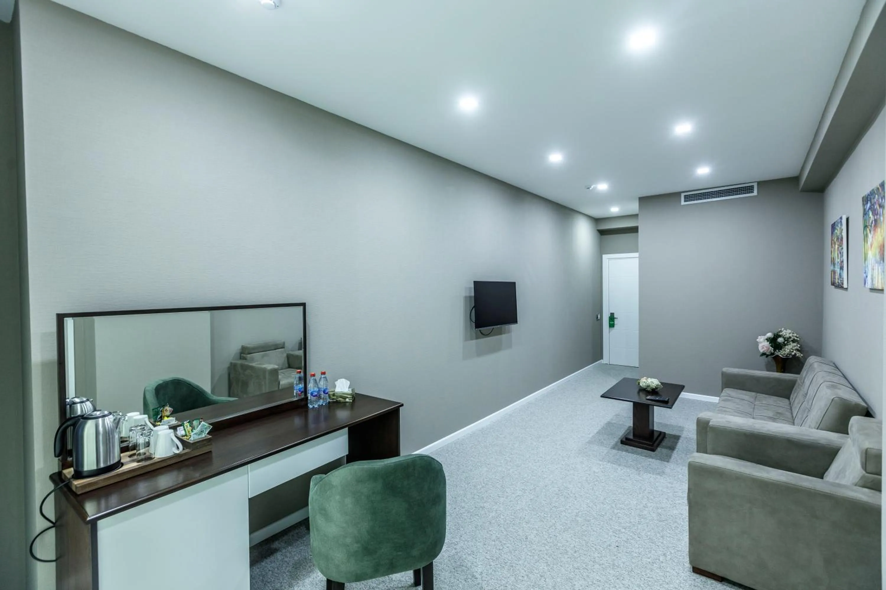 Living room in Parallel Hotel