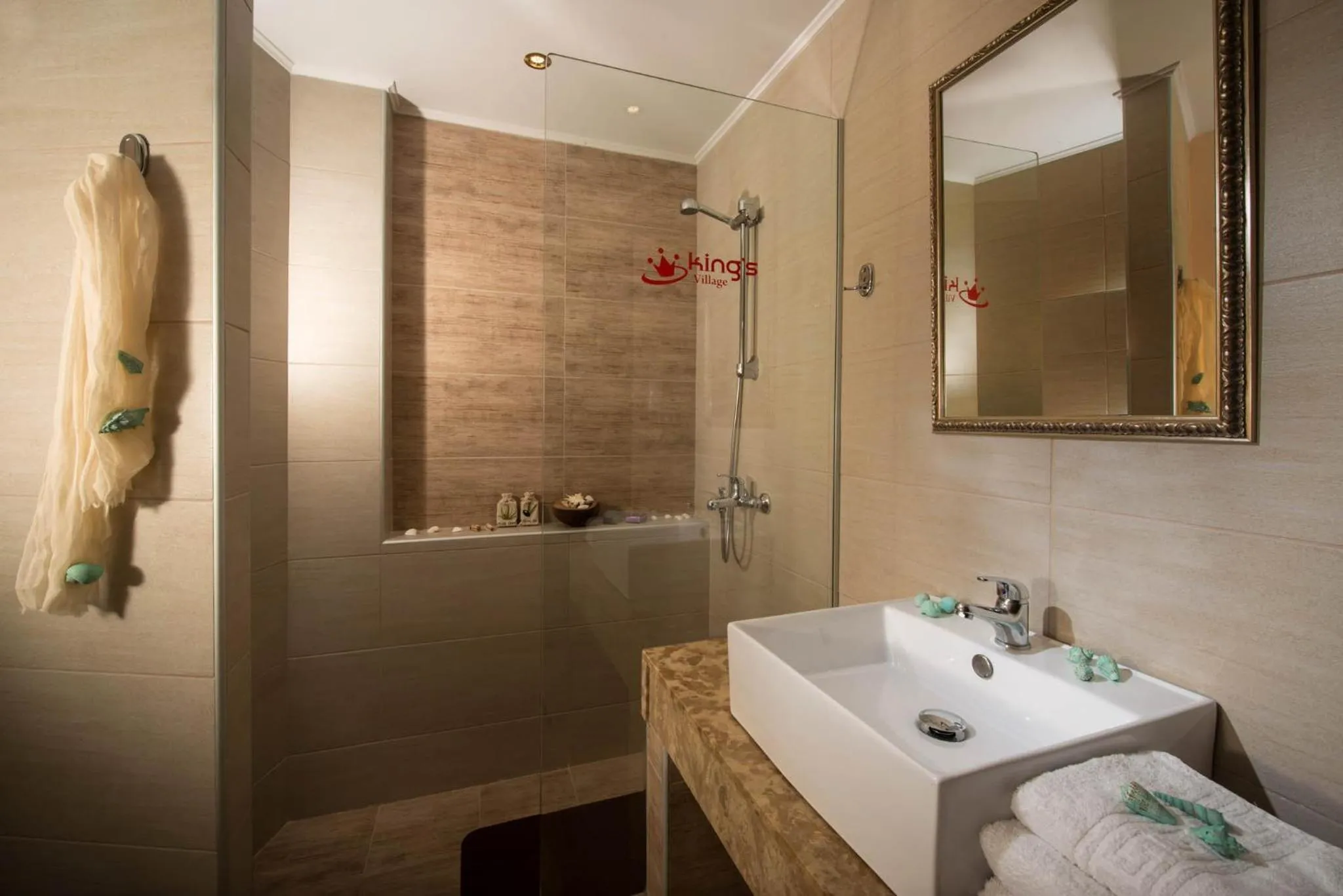 Bathroom in Sarpidon Apartments