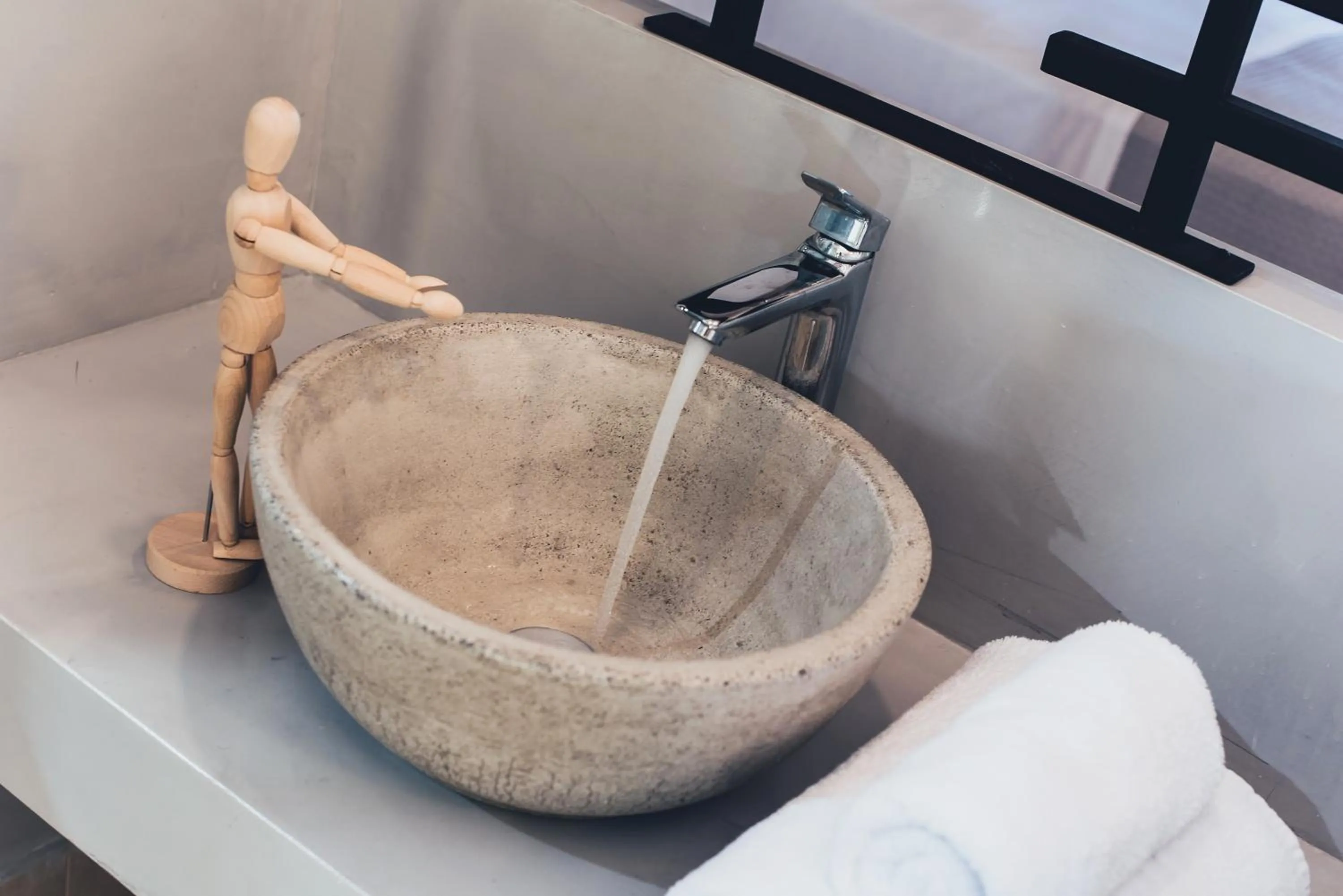 Bathroom in Sarpidon Apartments