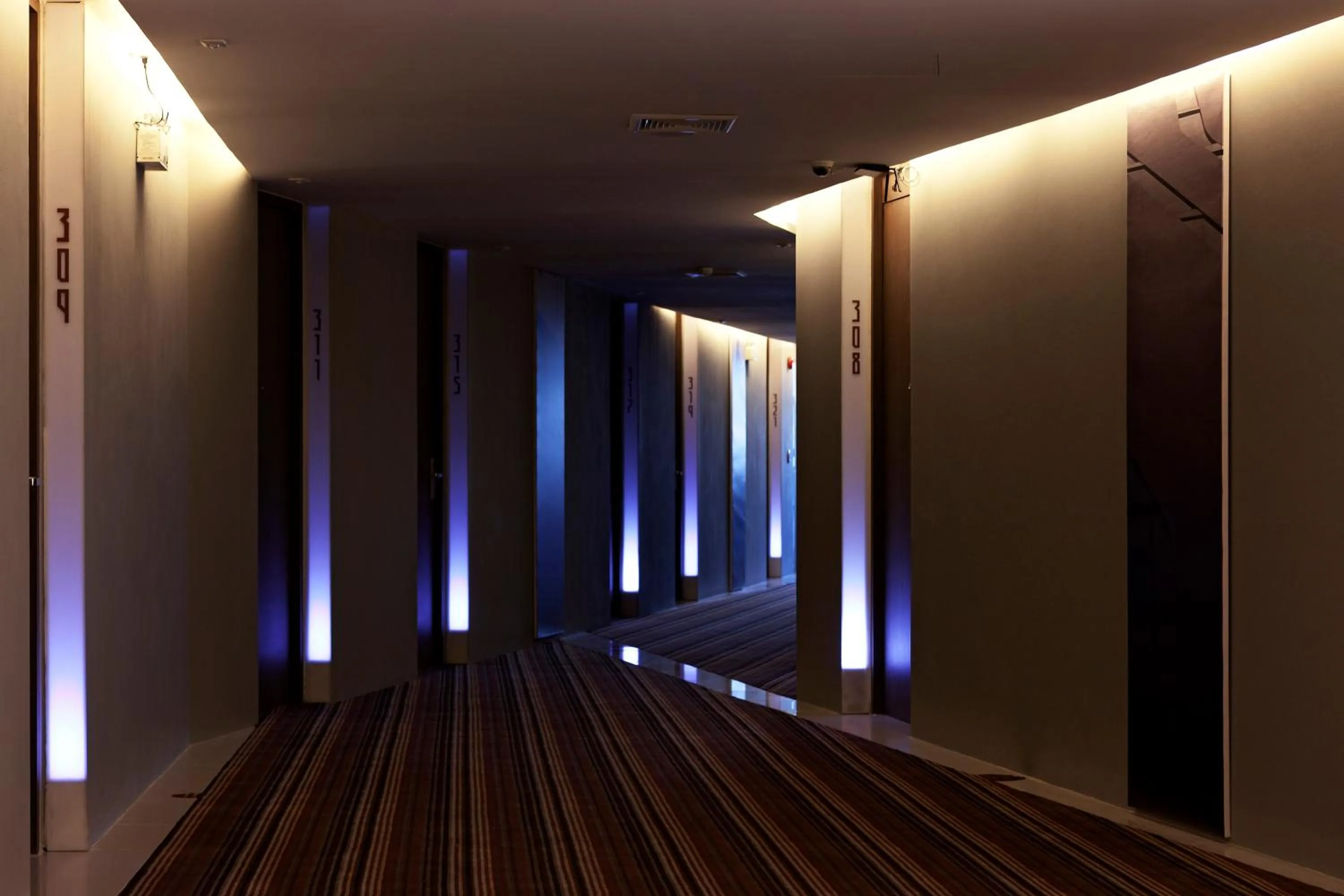 Facade/entrance in Nine Forty One Hotel